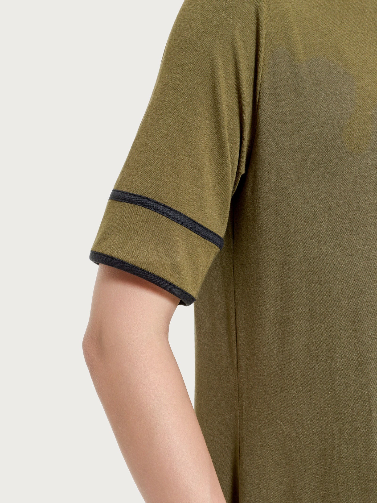 Abito con piping in Viscosa Summer  - Fant. Dark Olive - Image 3