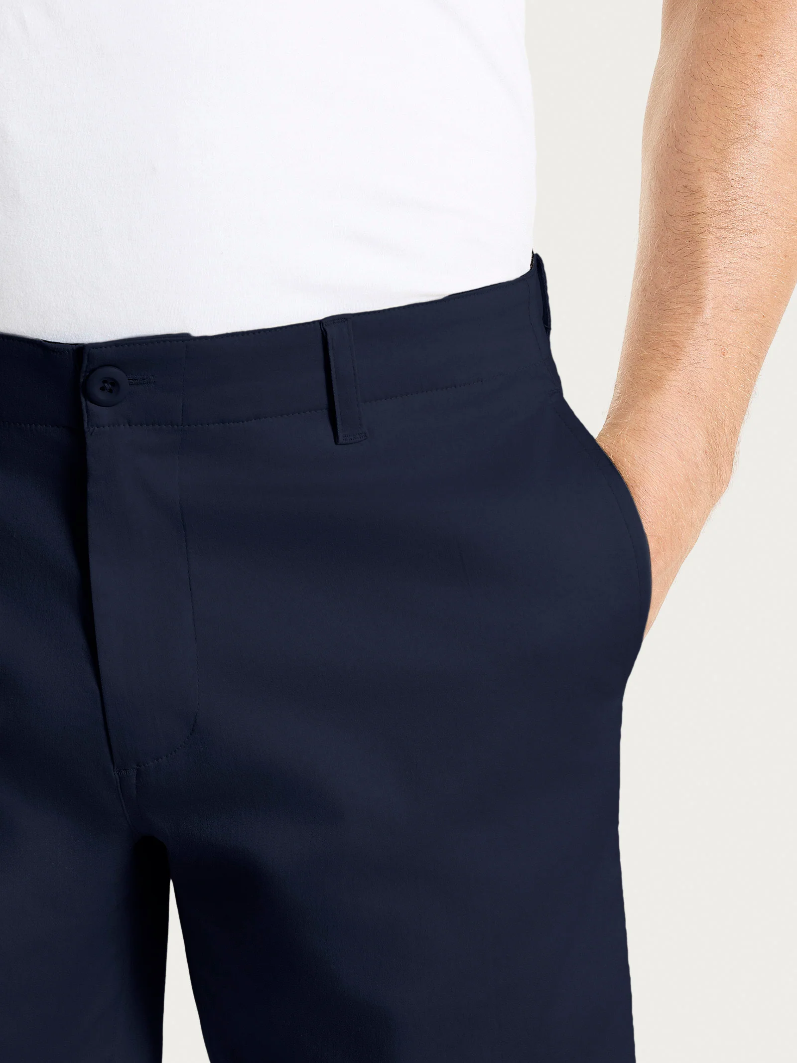 Bermuda con tasche in Satin Power  - Bleu - Image 4