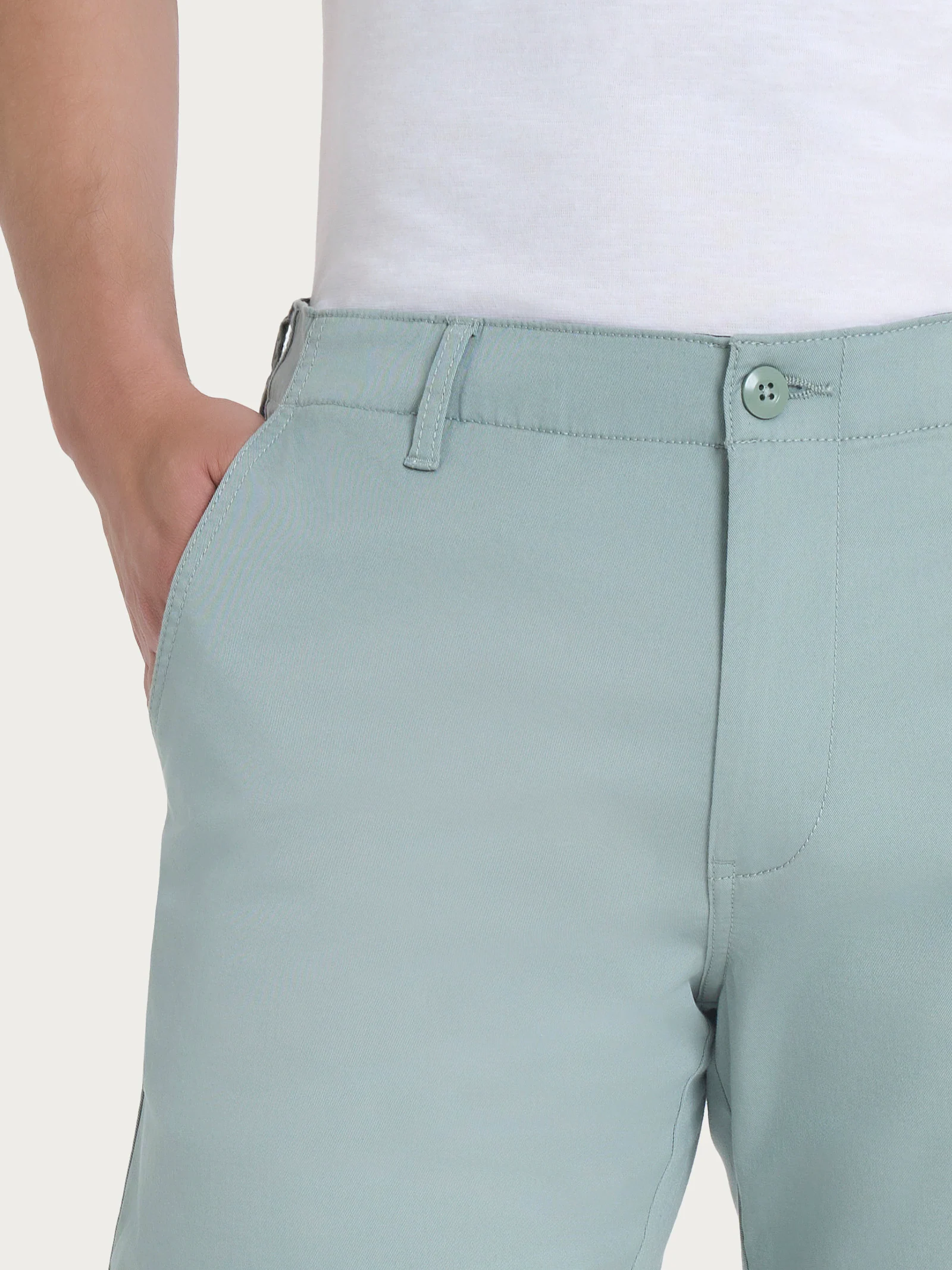 Bermuda con tasche in Summer Twill -  Iceberg Green - Image 3