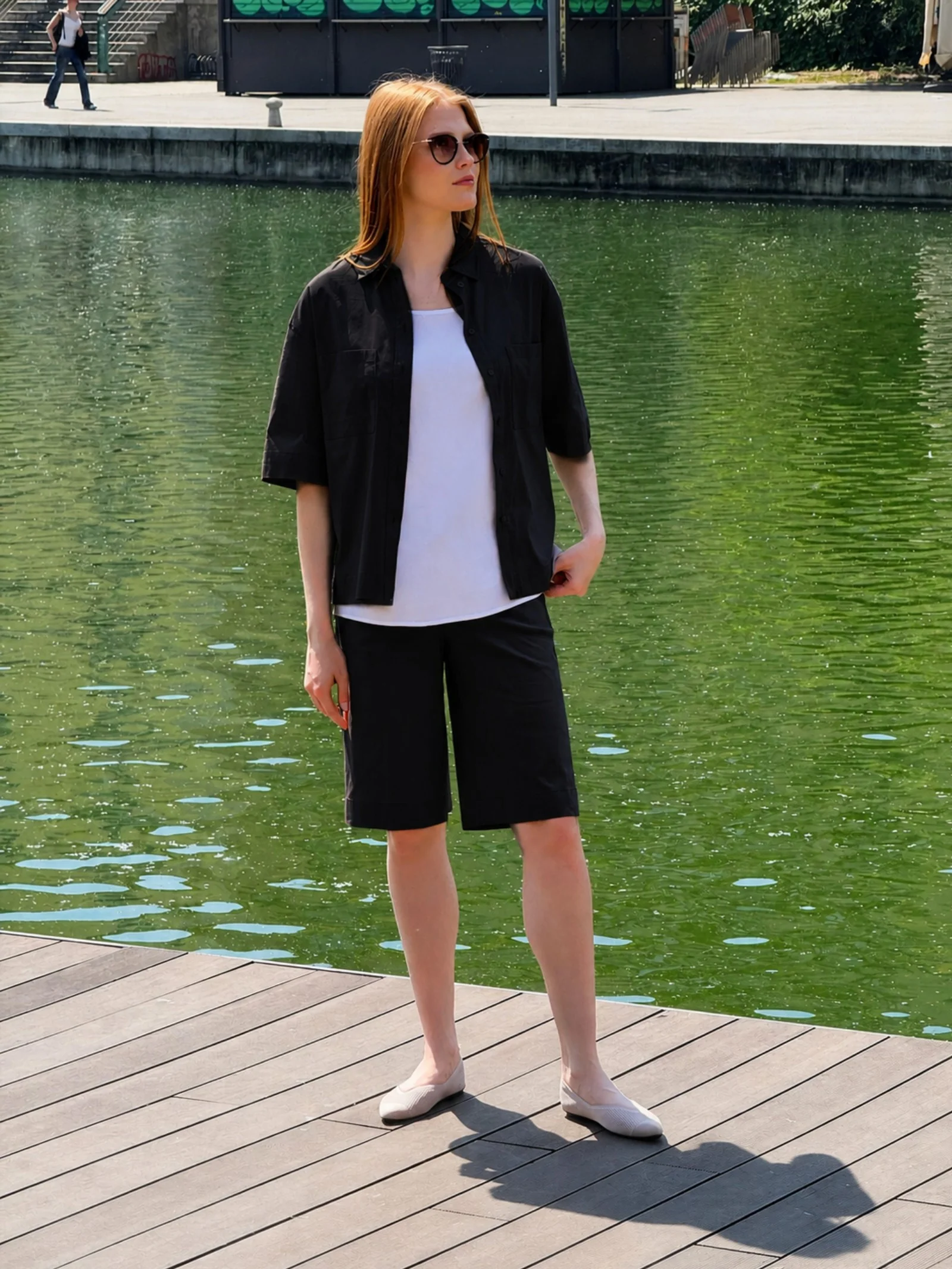 Bermuda in Super Fresh - Nero - Image 4