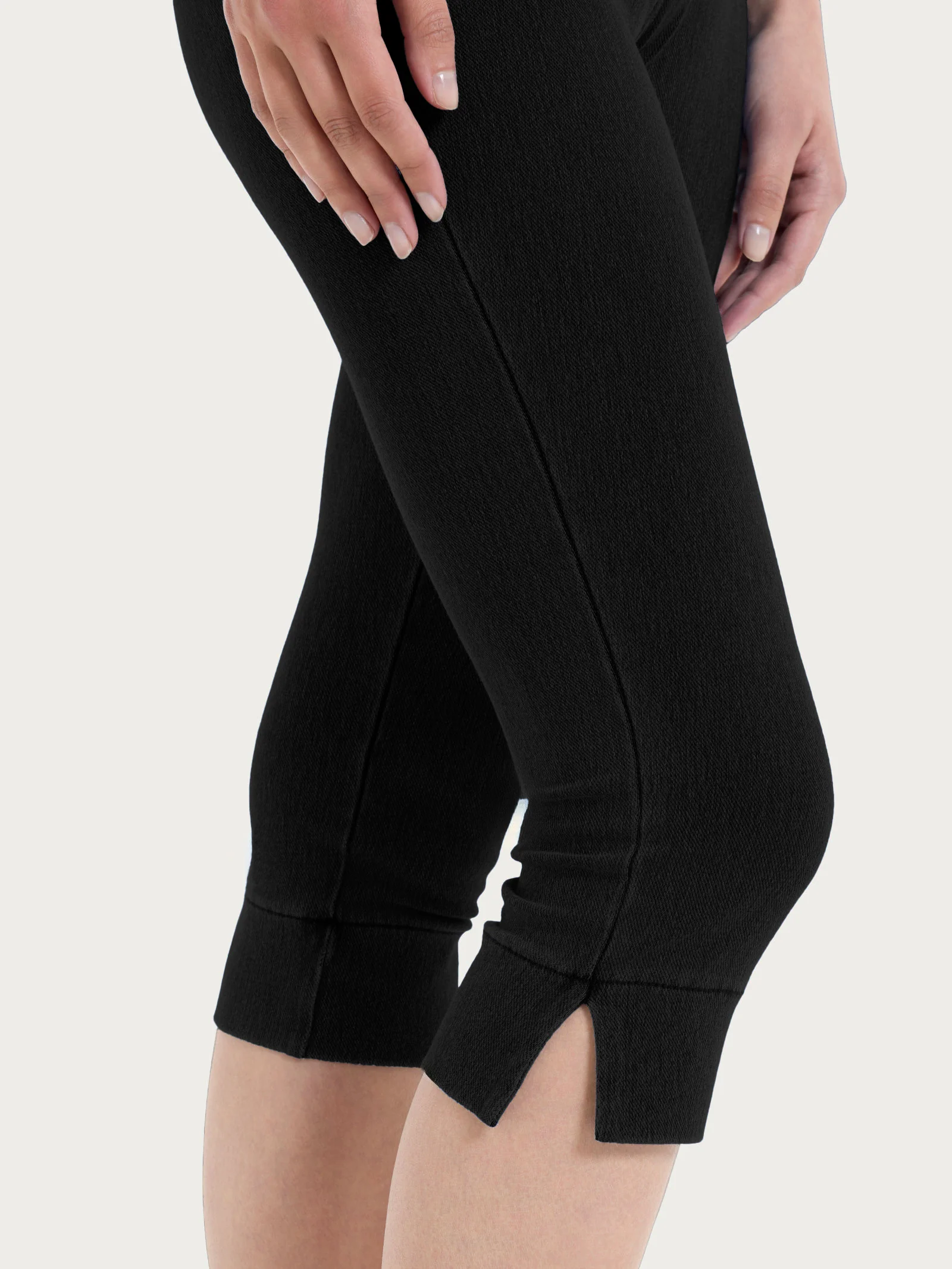 beYOUtiful Homewear – Leggings a pinocchietto in maglia denim - Nero - Image 4
