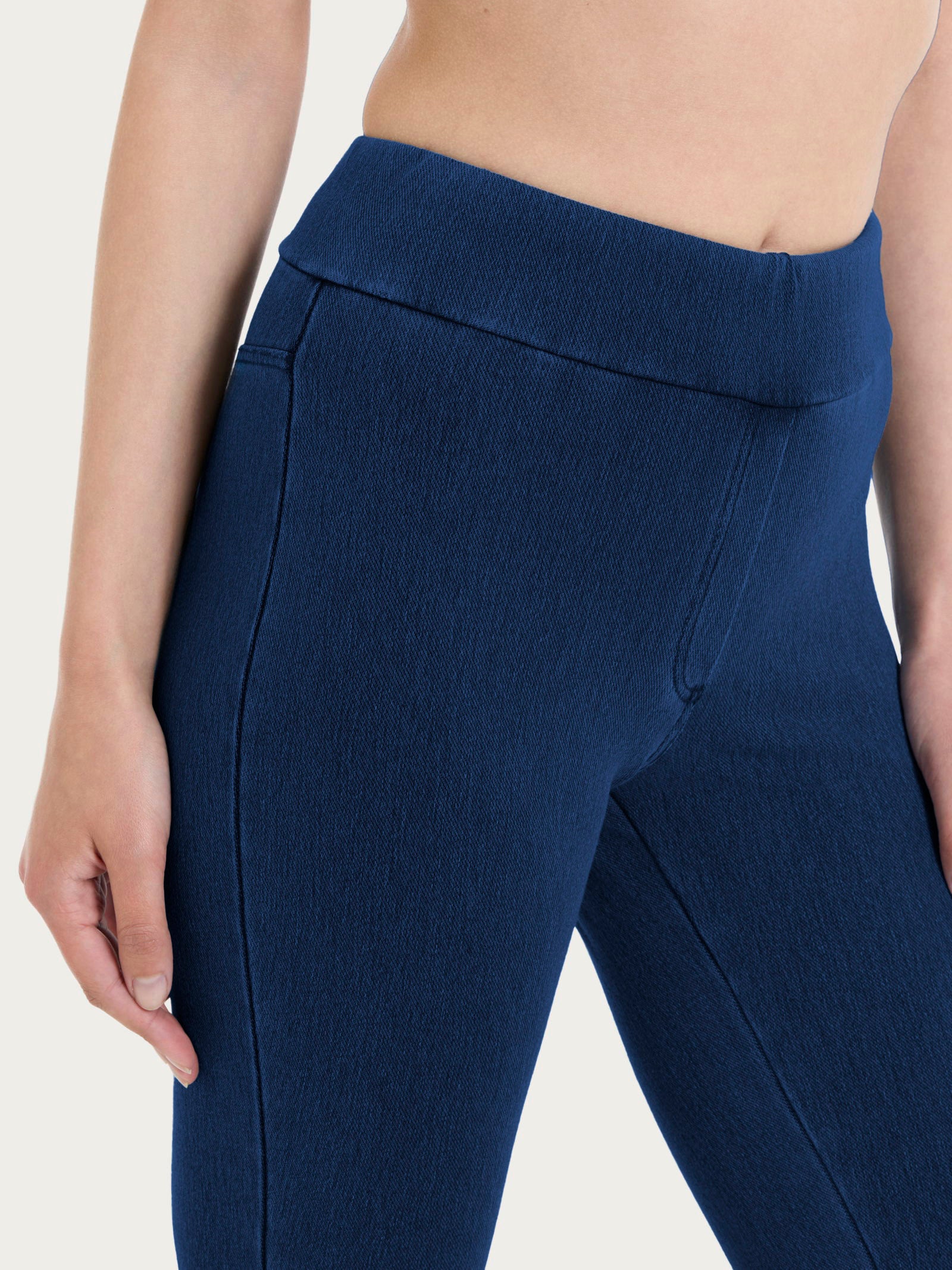 beYOUtiful Homewear – Leggings a pinocchietto in maglia denim - Persia - Image 3