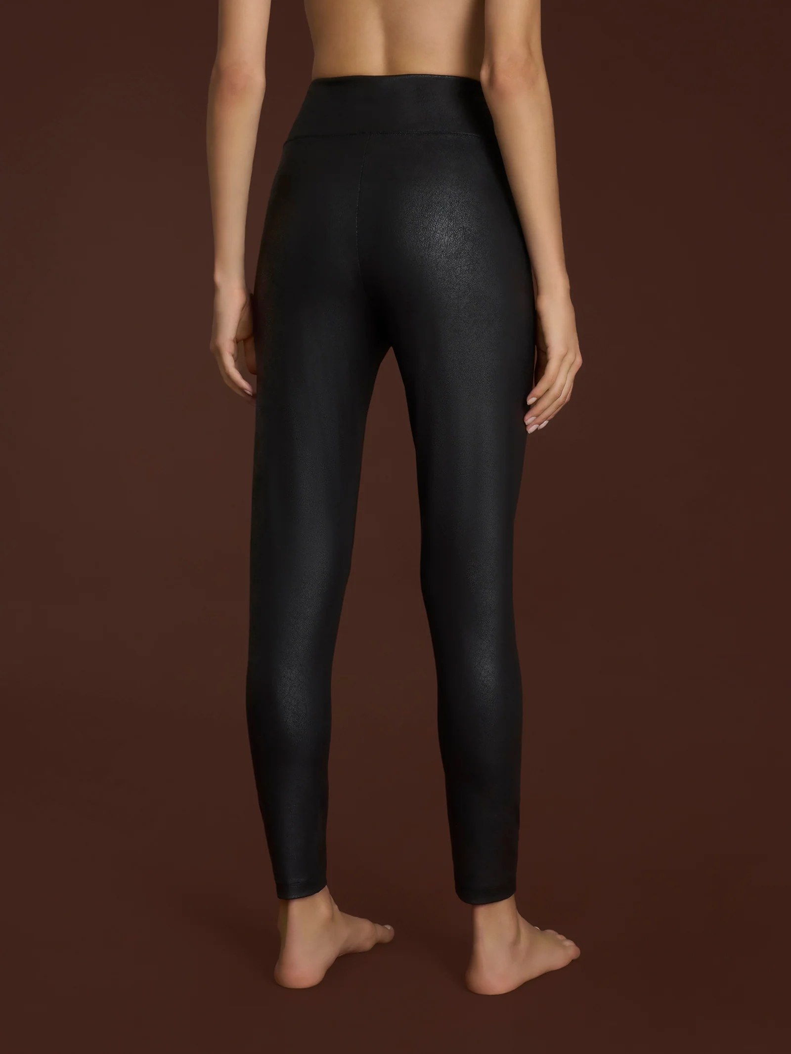 beYOUtiful Homewear – Leggings in Leatherette - Nero - Image 2