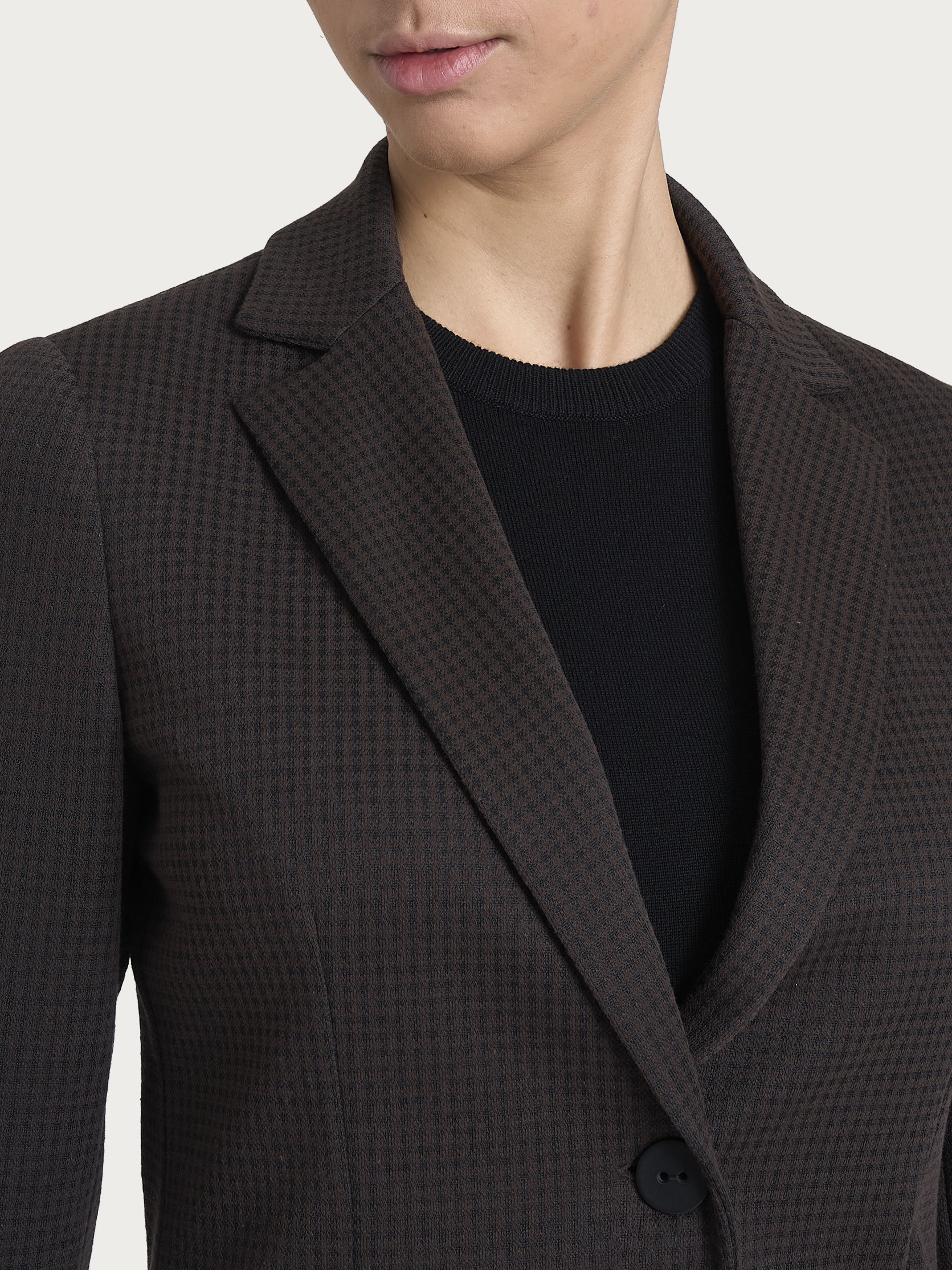 Blazer con due bottoni e micro check in Eco Jacquard - Fant. Chocolate Torte - Image 4