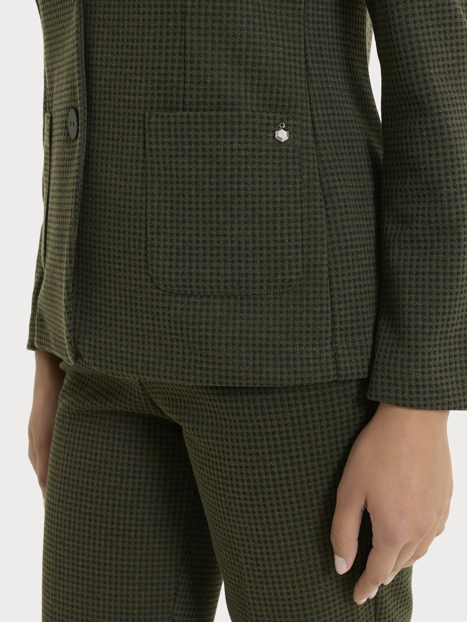 Blazer con due bottoni e micro check in Eco Jacquard - Fant. Dark Olive - Image 3