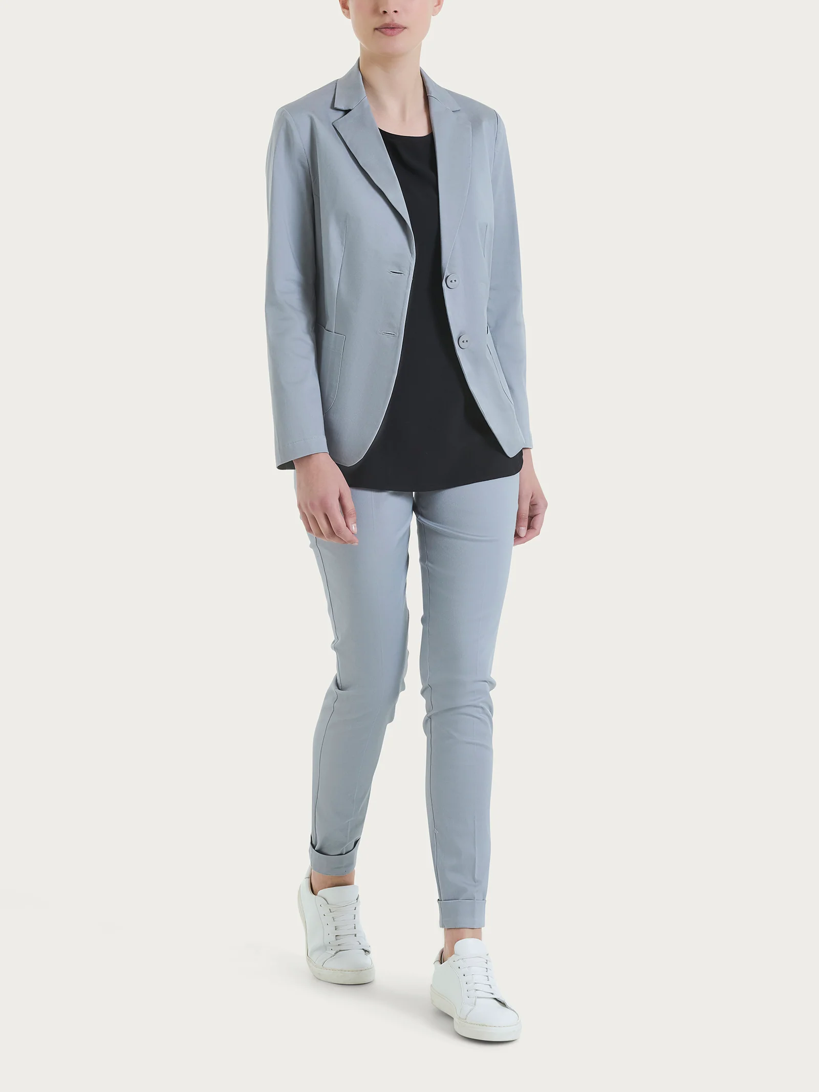 Blazer con due bottoni in Satin Power - Ultimate Gray - Image 4