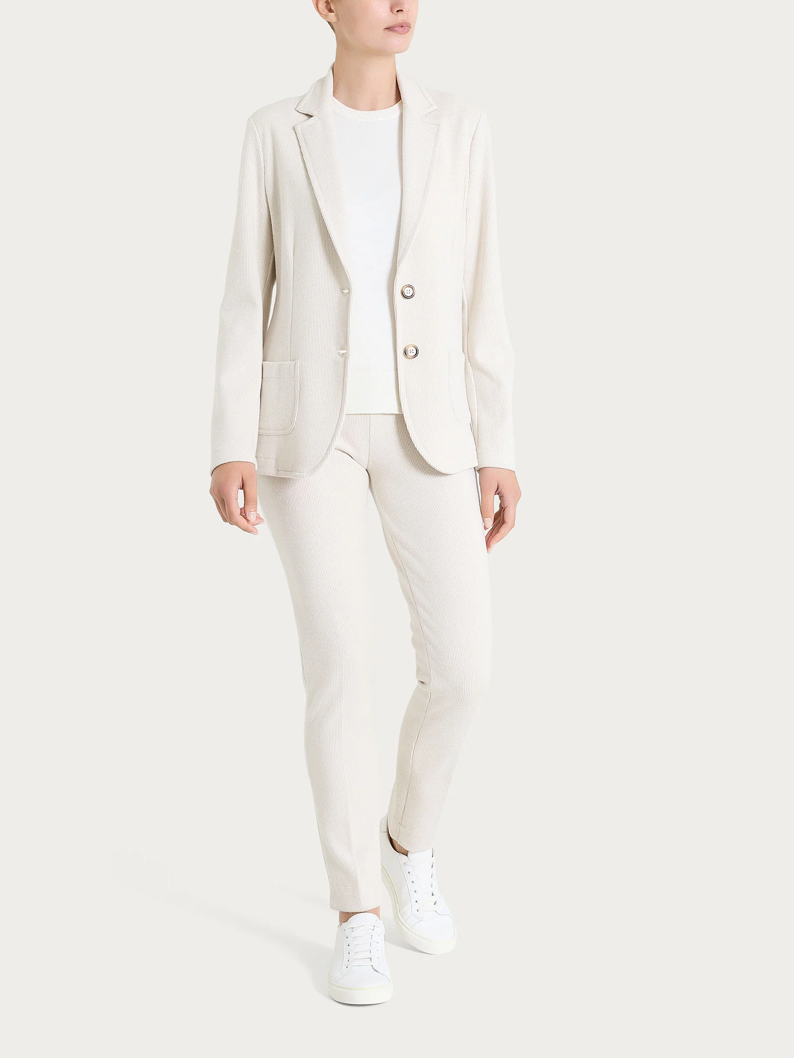 Blazer con due bottoni in Velvet - Champignon - Image 4