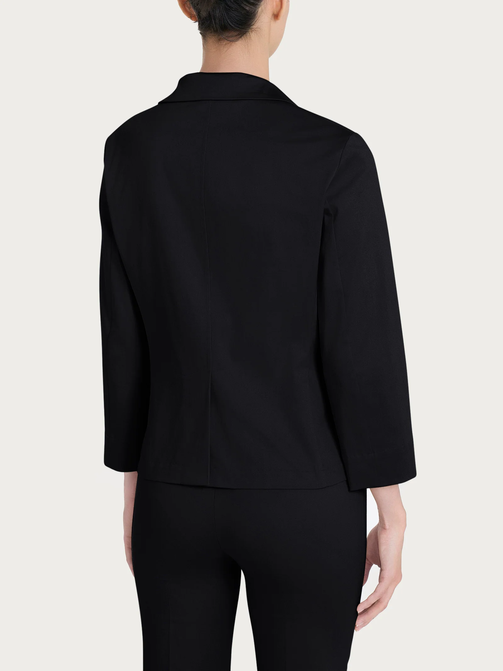 Blazer corto con 1 bottone e manica 3/4 in Satin Power - Nero - Image 2