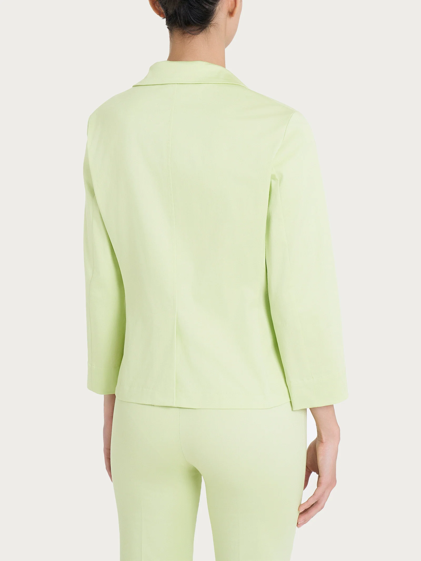 Blazer corto con 1 bottone e manica 3/4 in Satin Power - Shadow Lime - Image 2