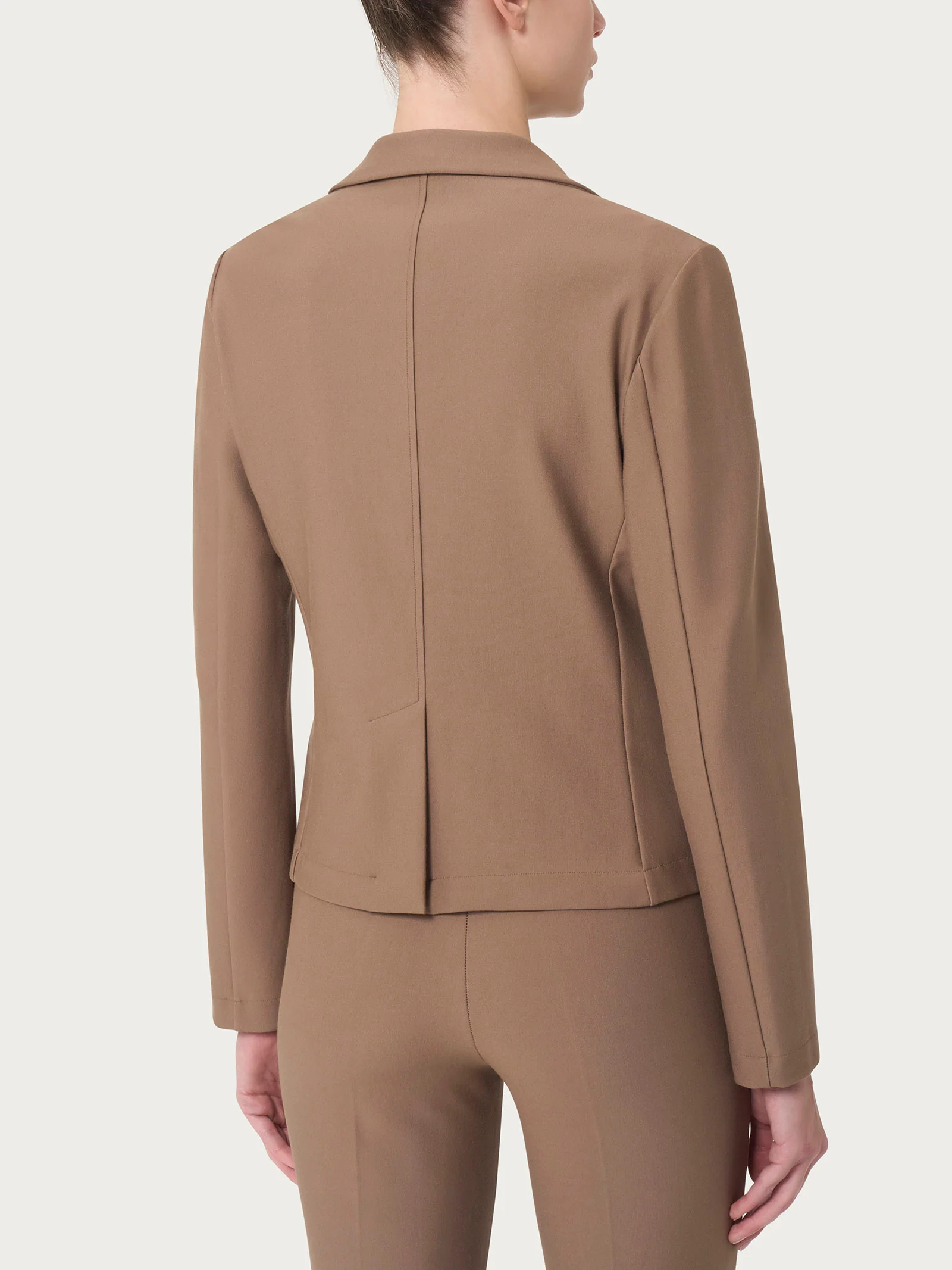 Blazer corto con 1 bottone in Compact - Pine Bark - Image 2