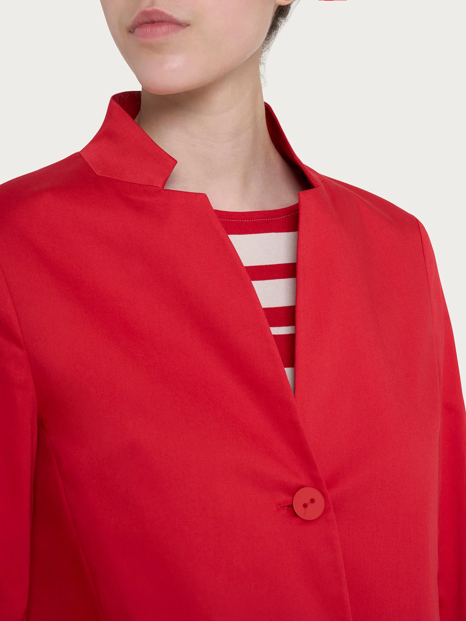 Blazer corto in Satin Power - Salsa - Image 3