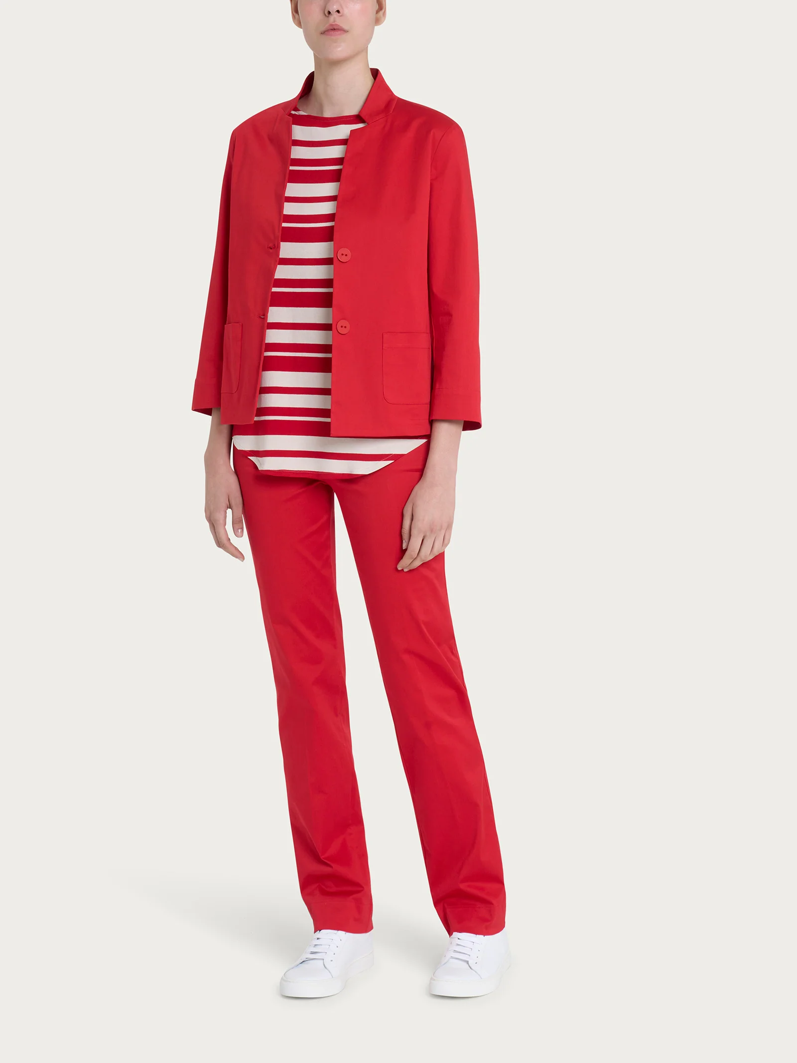 Blazer corto in Satin Power - Salsa - Image 4