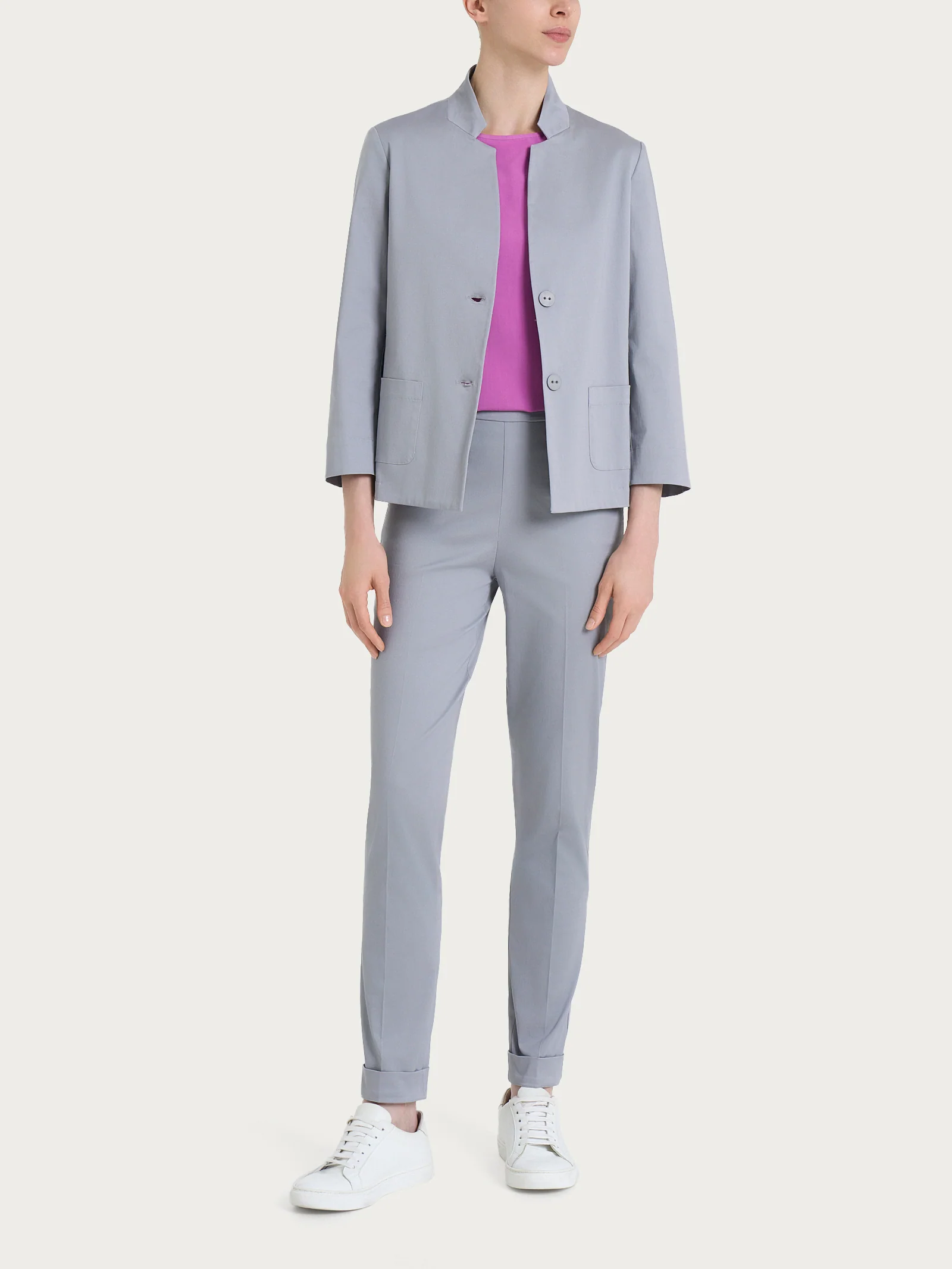 Blazer corto in Satin Power - Ultimate Gray - Image 4