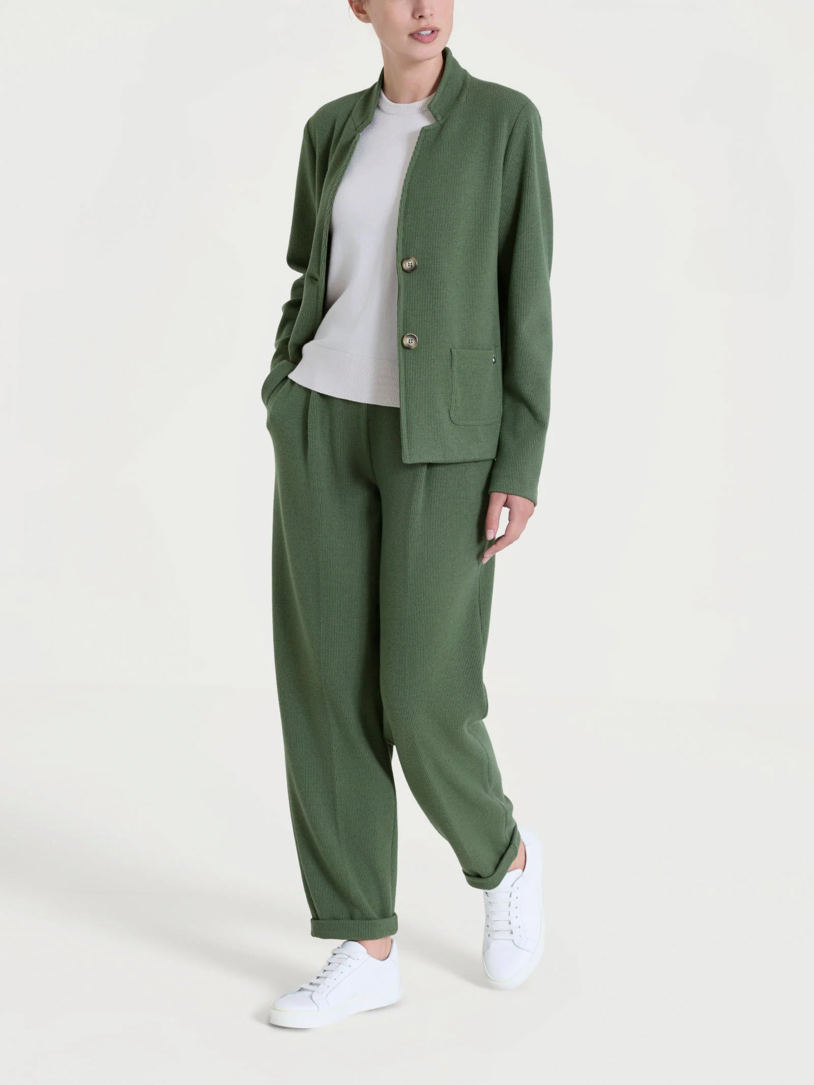 Blazer corto in Velvet - Bronze Green - Image 4
