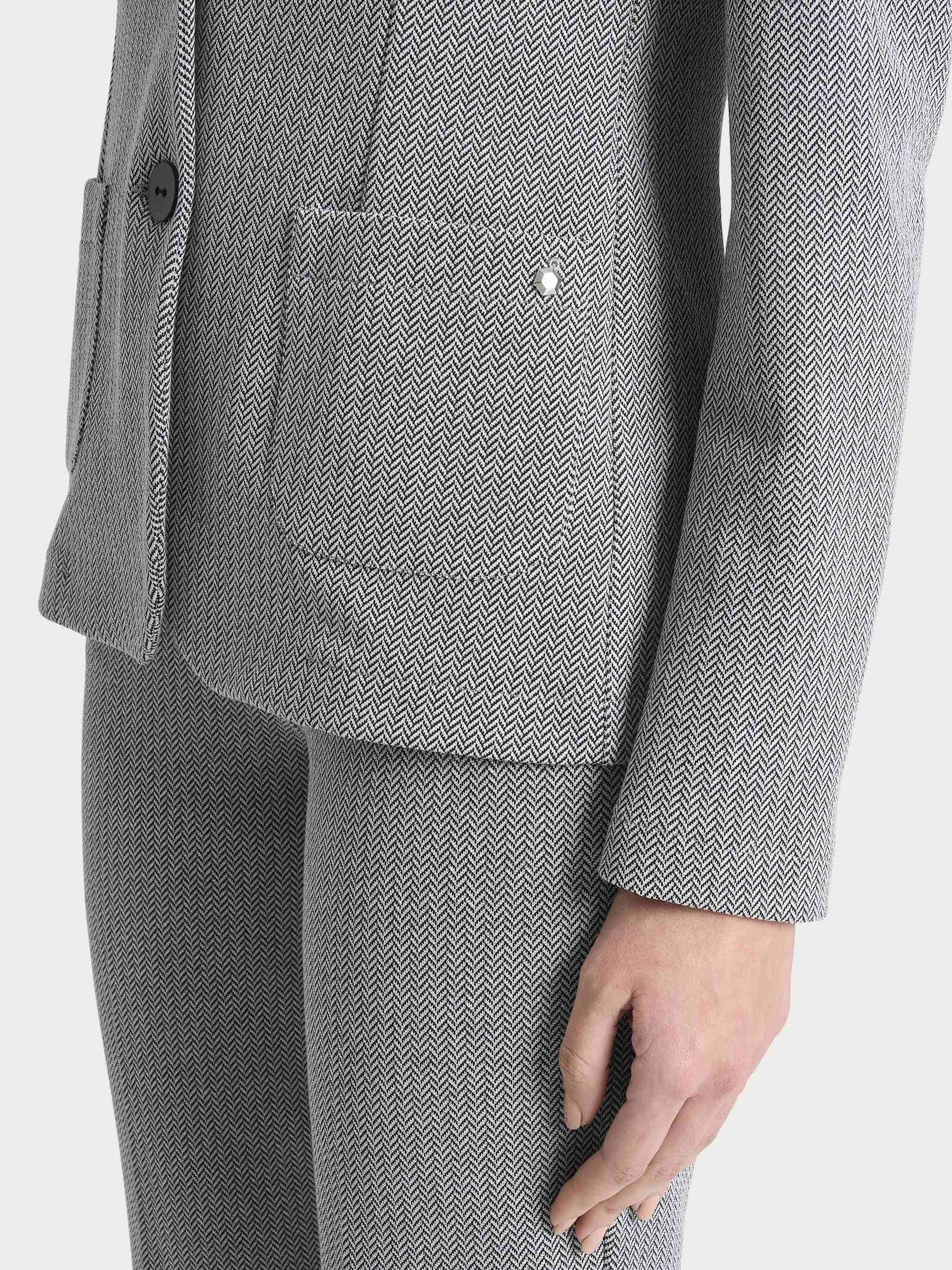 Blazer due bottoni con fantasia a spina di pesce in Eco Jacquard - Fant.Nero - Image 3