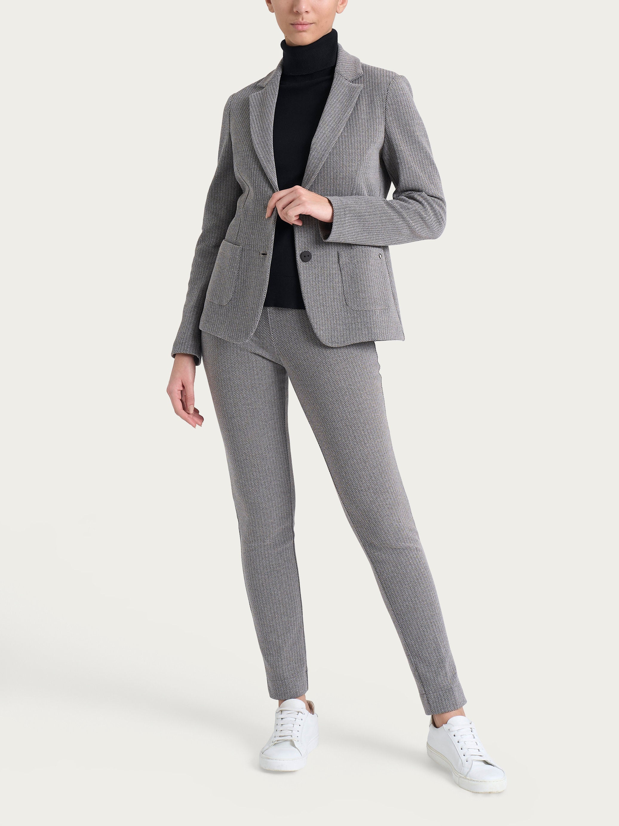 Blazer due bottoni con fantasia a spina di pesce in Eco Jacquard - Fant. Chocolate Torte Mel. - Image 5