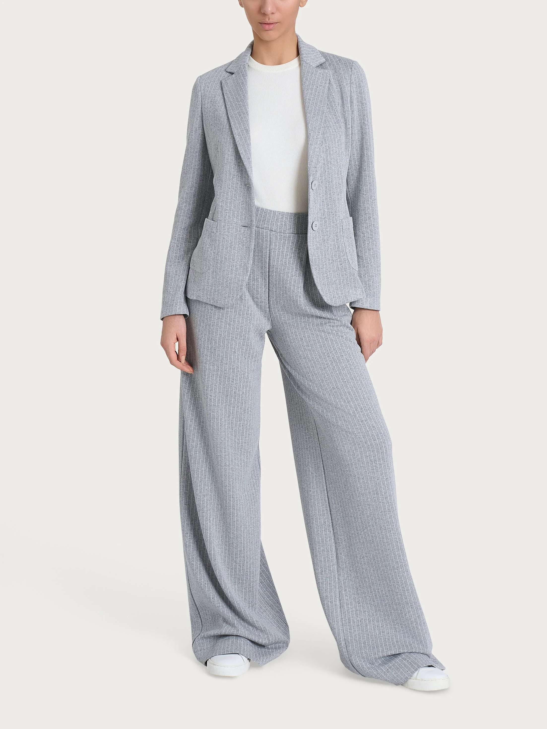 Blazer gessato con due bottoni in Eco Jacquard - Fant.Grigio Mel. - Image 5
