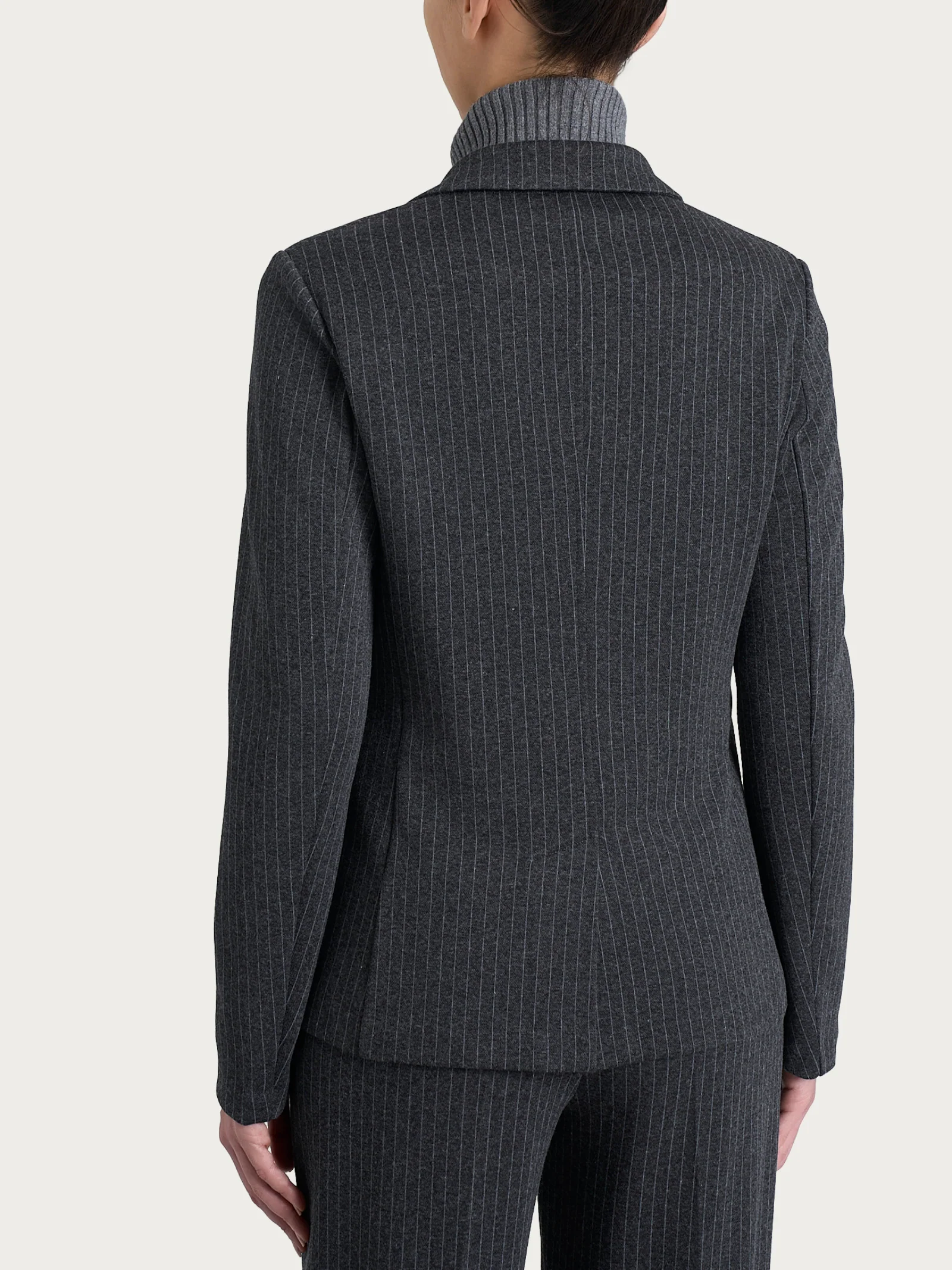 Blazer gessato con due bottoni in Eco Jacquard - Fant.Oscuro Mel - Image 2