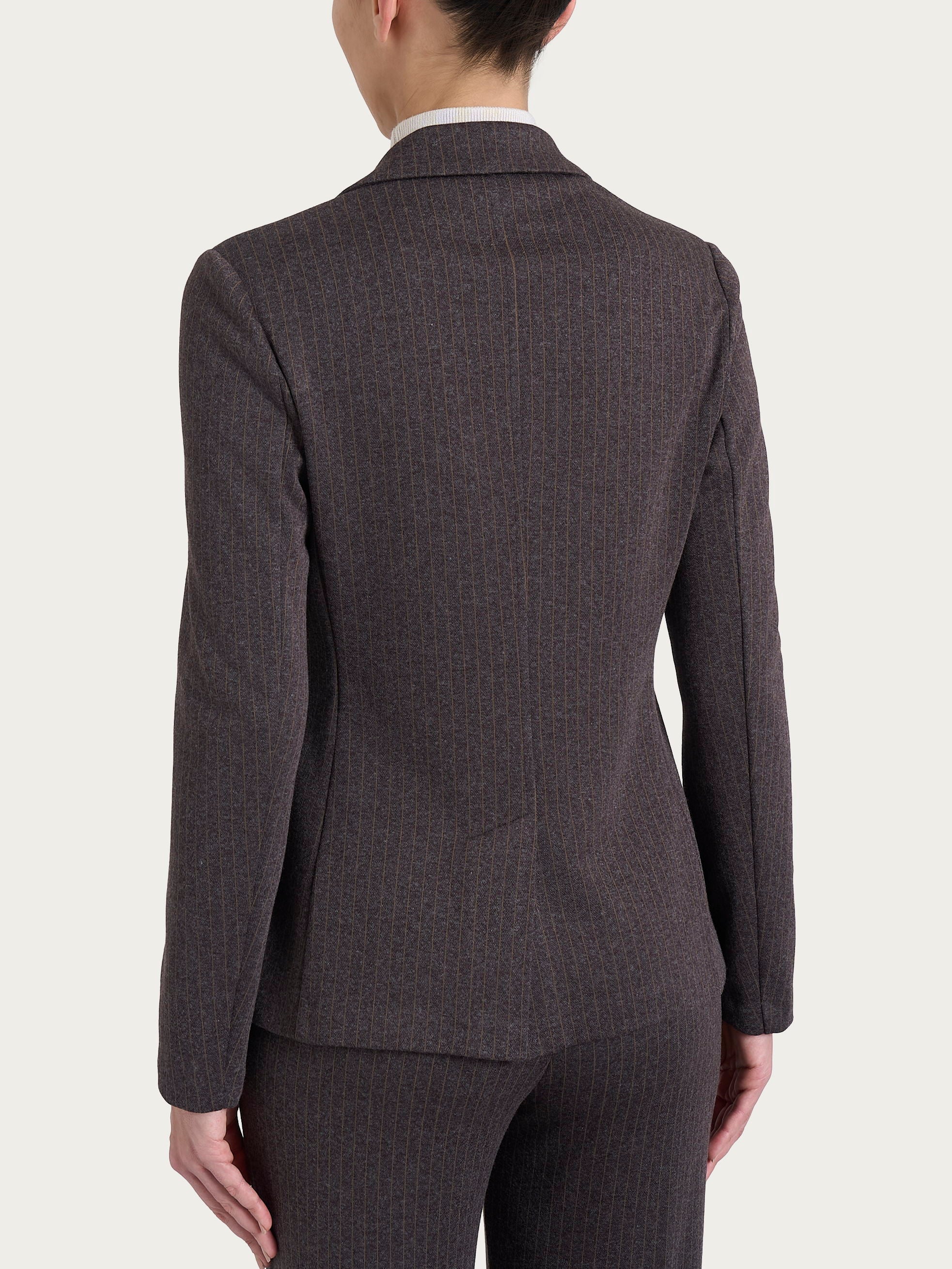 Blazer gessato con due bottoni in Eco Jacquard - Fant. Chocolate Torte Mel. - Image 2