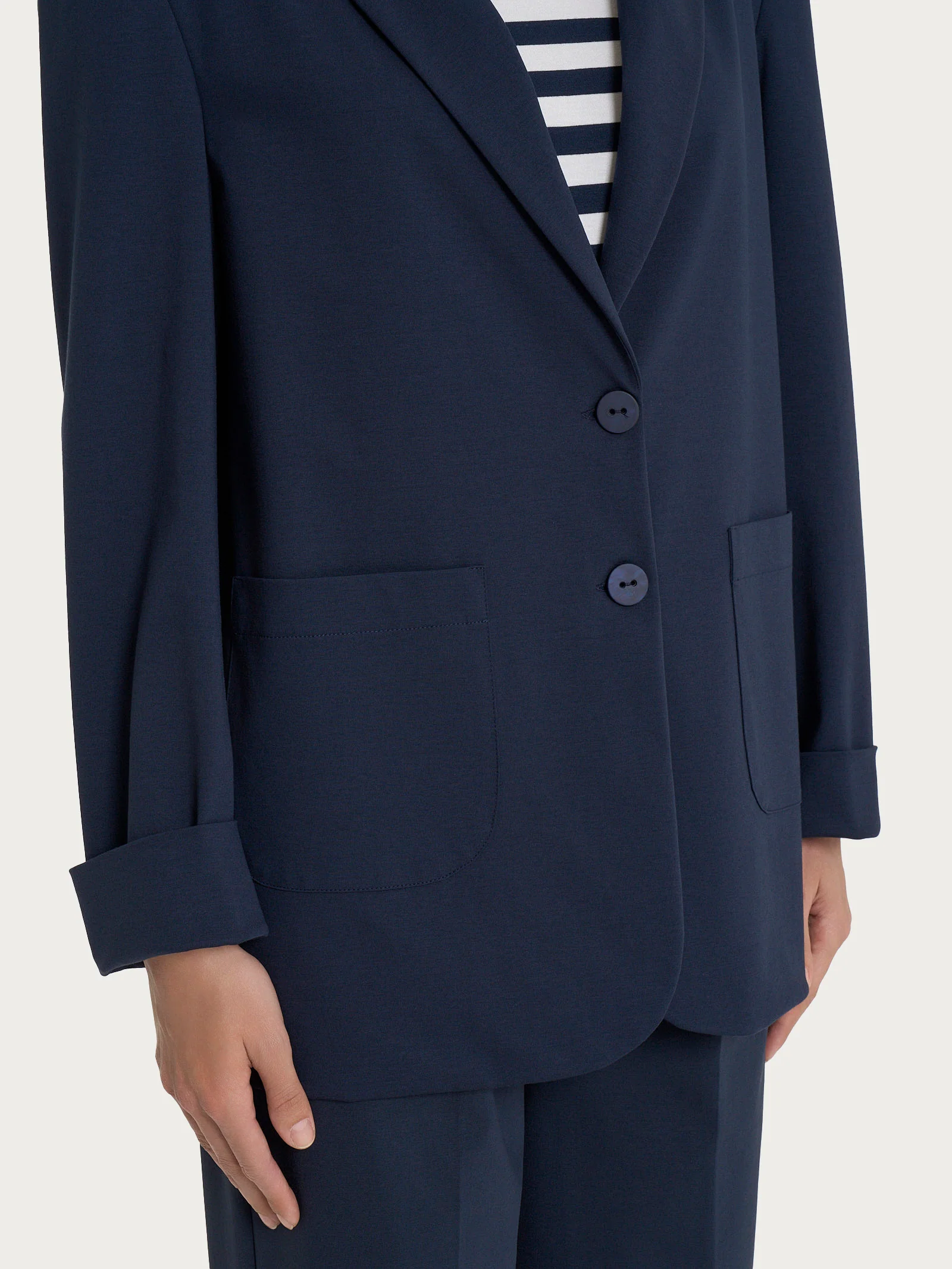 Blazer over destrutturato con doppio bottone in Compact Light - Bleu - Image 4