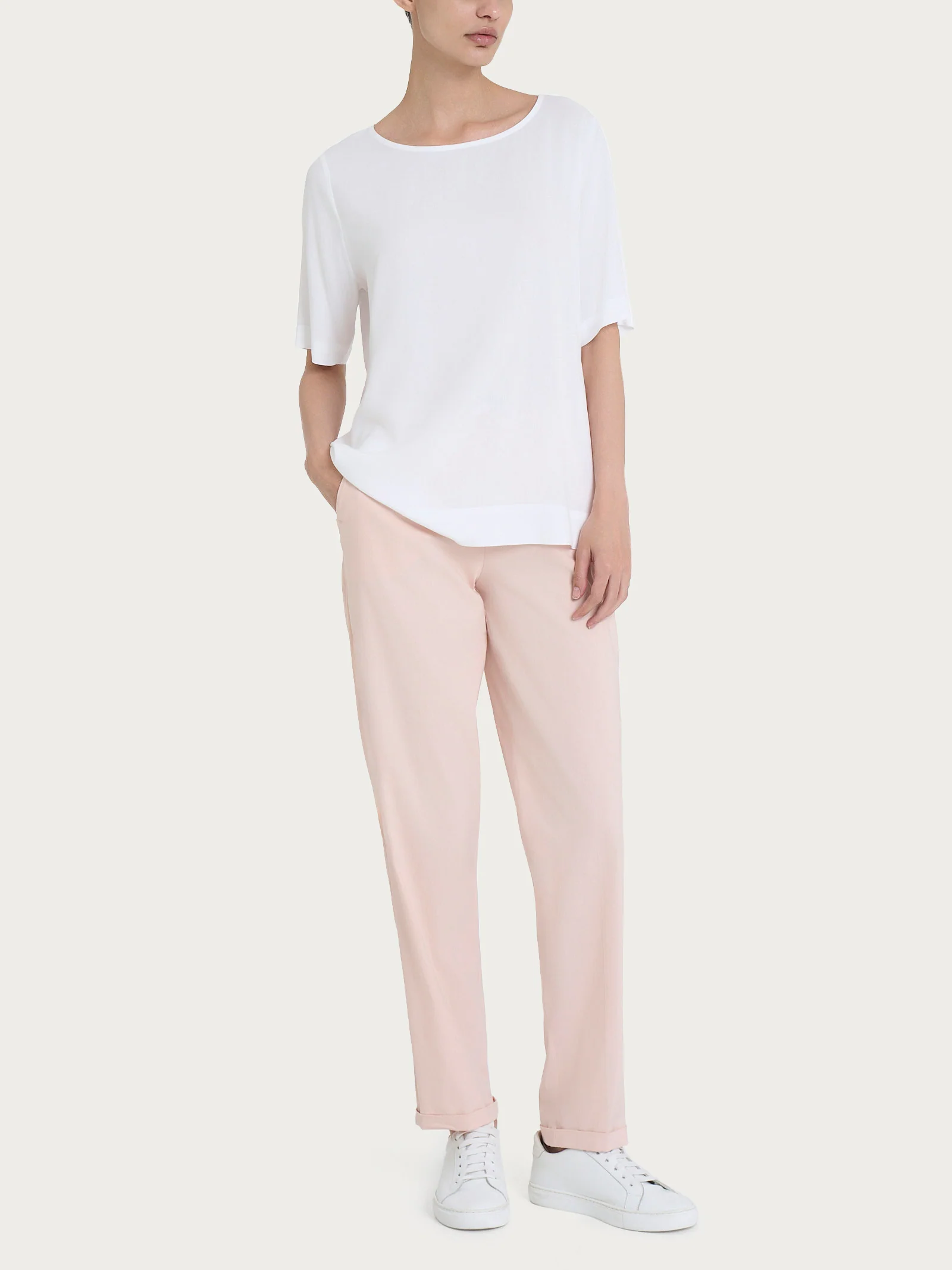 Blusa a manica corta in Ecoseta - Bianco - Image 4