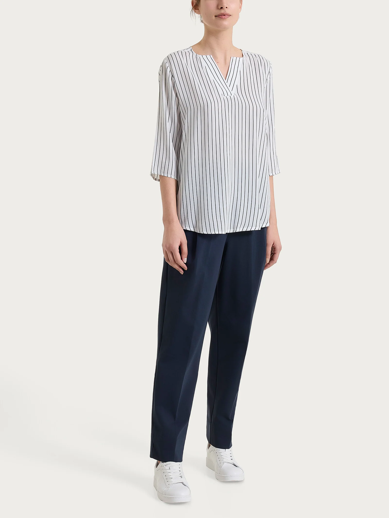 Blusa a righe in EcoSeta - Fant.Bleu - Image 4