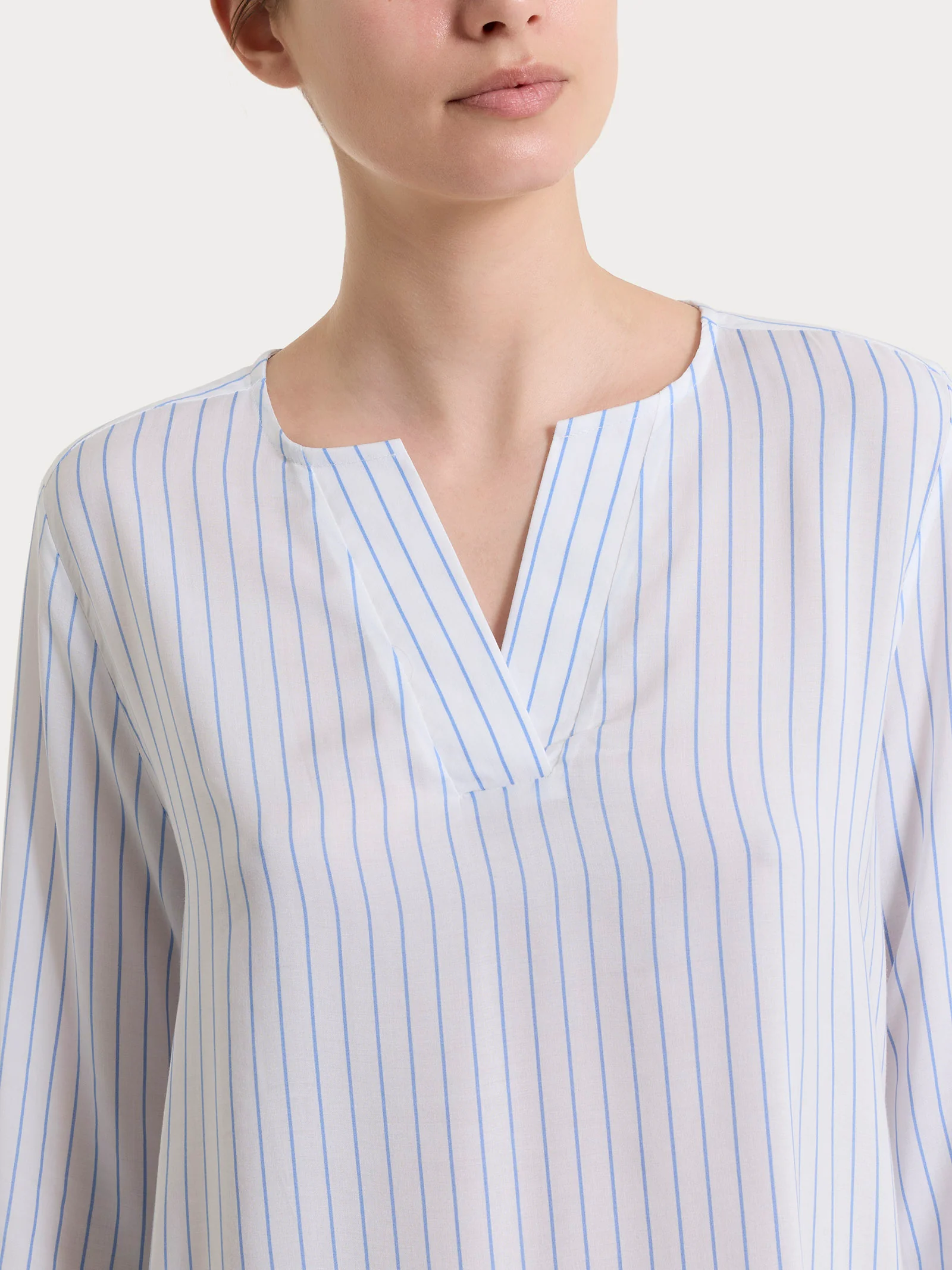 Blusa a righe in EcoSeta - Fant. Bel Air Blue - Image 4