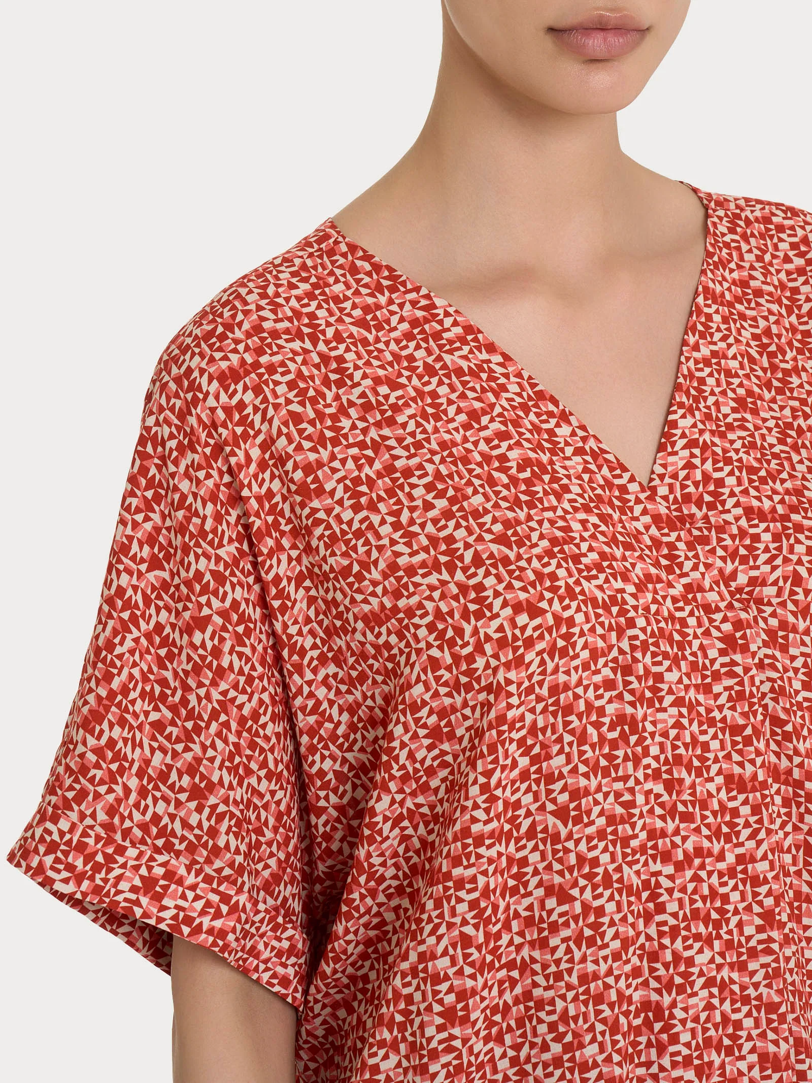 Blusa con geometric pattern e manica kimono in Ecoseta - Fant. Dubarry - Image 3