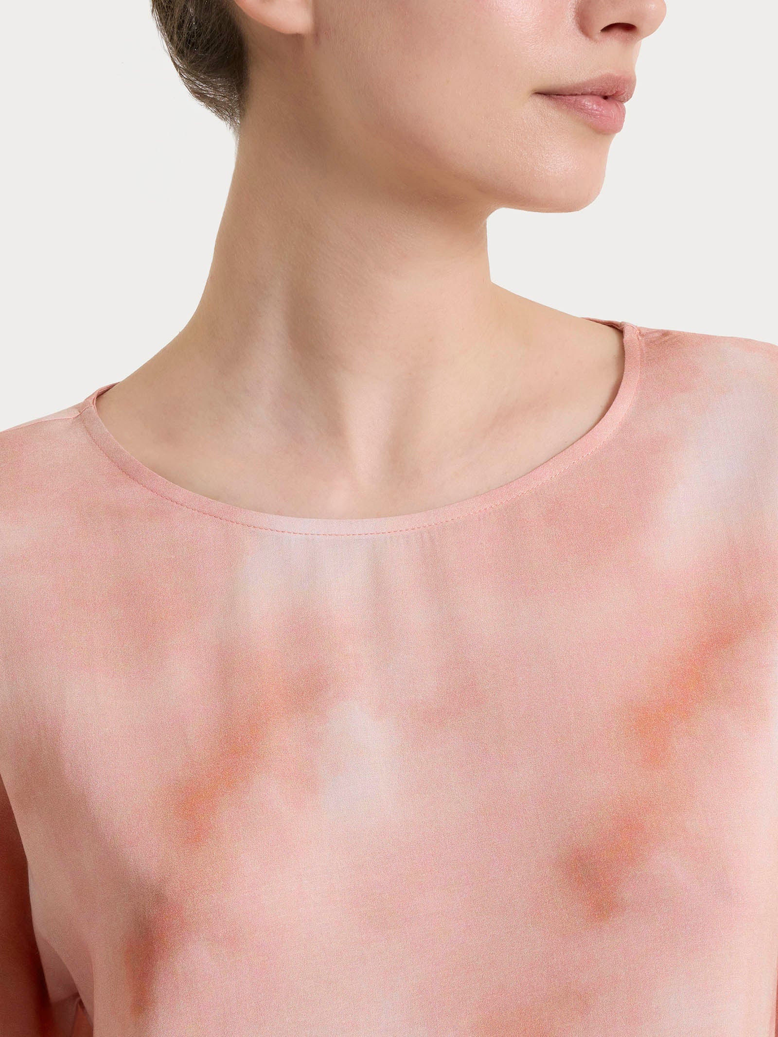 Blusa con manica 3/4 e fantasia in EcoSeta - Fant. Cameo Rose - Image 4