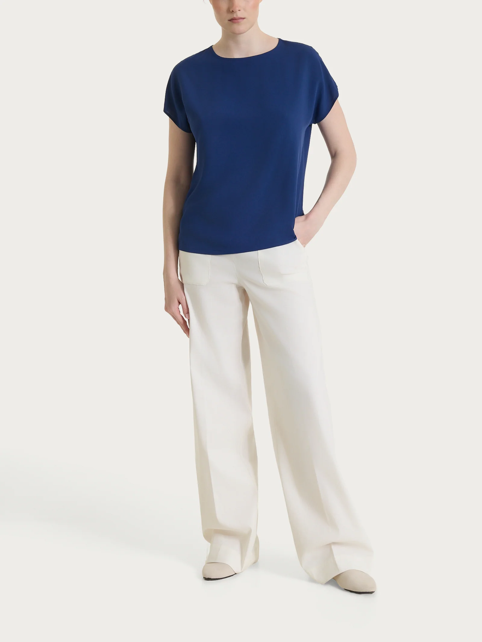 Blusa con manica Kimono in Ecoseta - Blueberry - Image 4
