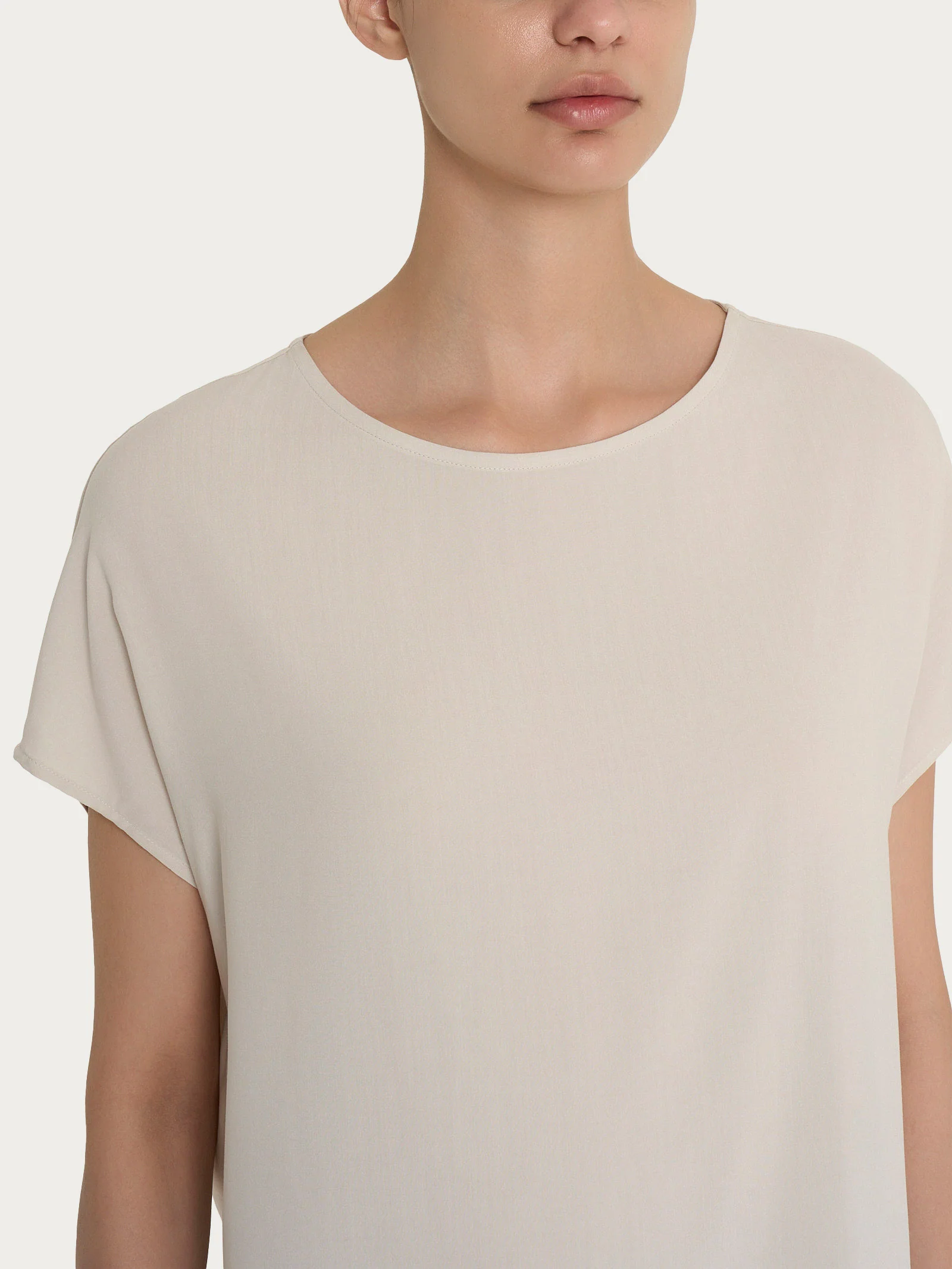 Blusa con manica Kimono in Ecoseta - Champignon - Image 3