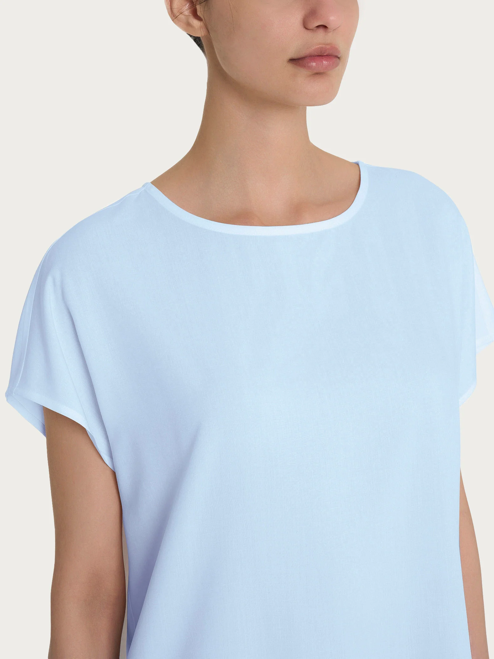 Blusa con manica Kimono in Ecoseta - Skyway - Image 3
