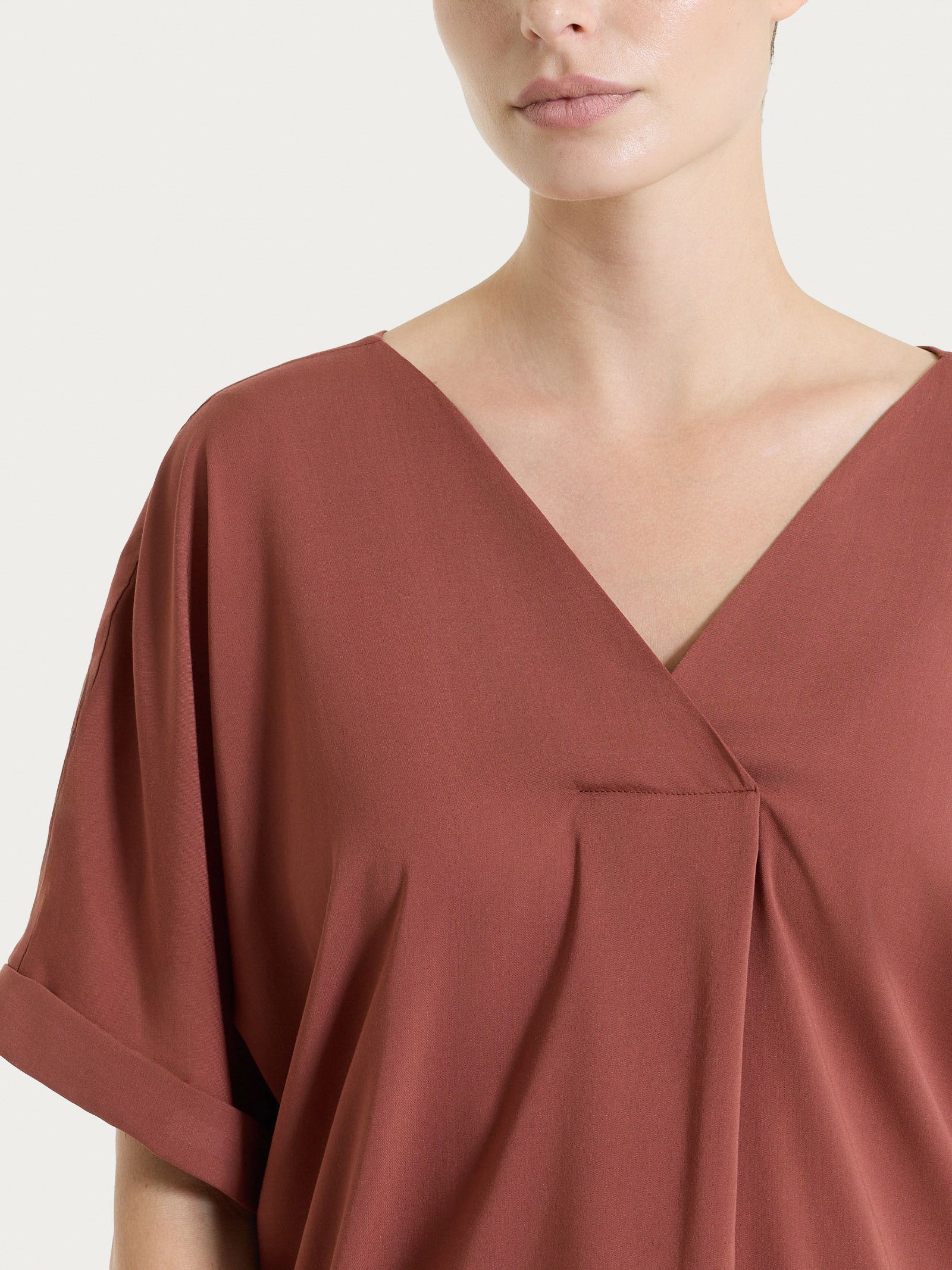 Blusa con manica kimono in Voile Stretch - Mahogany - Image 4