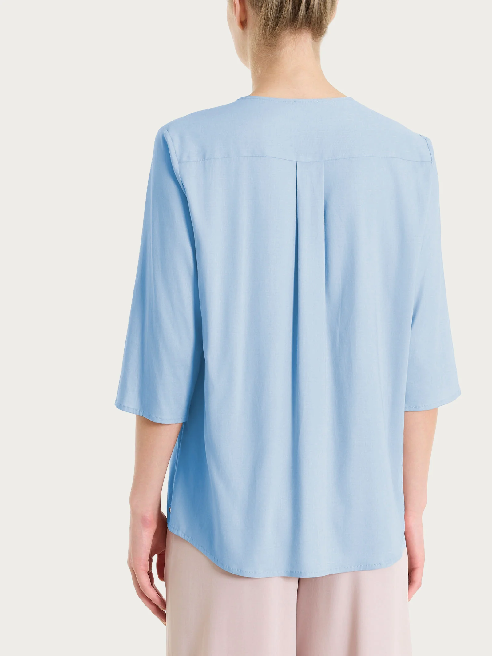 Blusa con scollo a V in Voile Stretch - Dusty Blue - Image 2