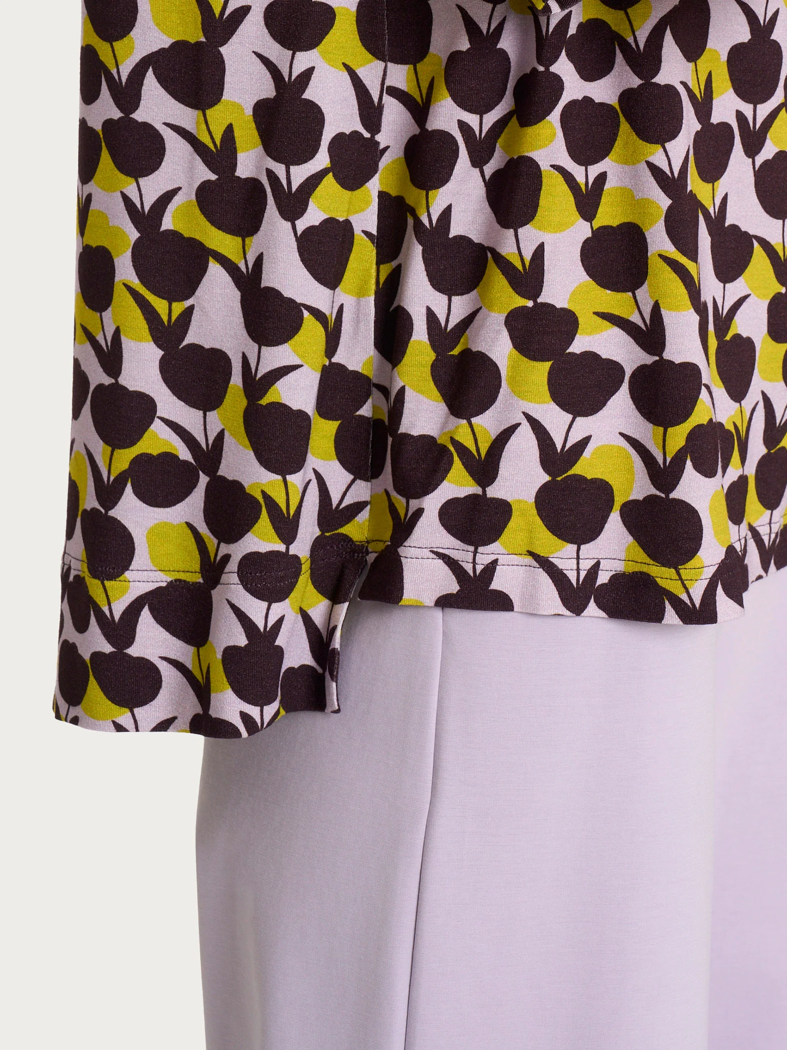 Blusa girocollo con tulips pattern in Viscosa Summer - Fant. Grenoble Green - Image 3