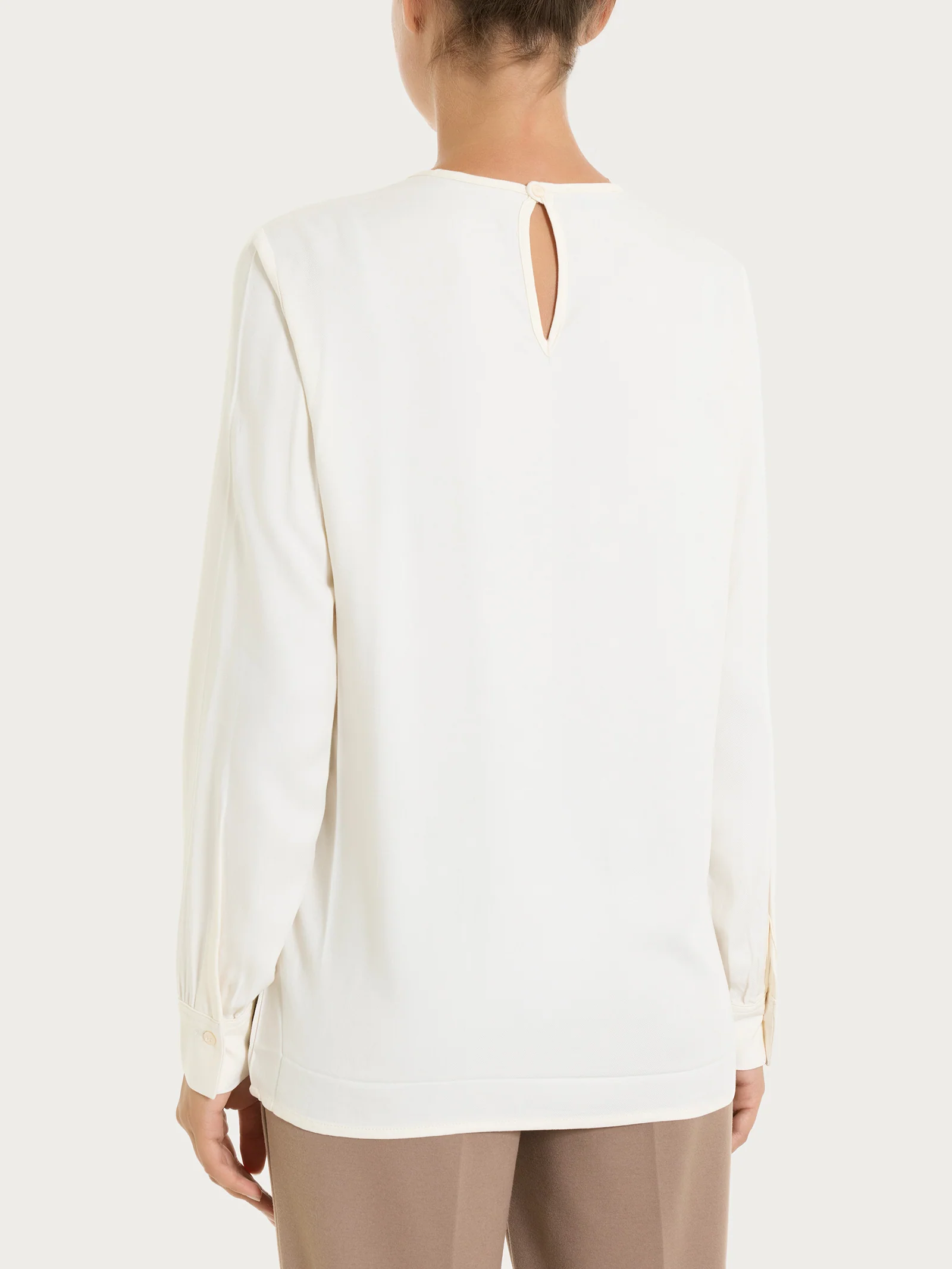 Blusa girocollo in Winter Ecoseta - Avorio - Image 2