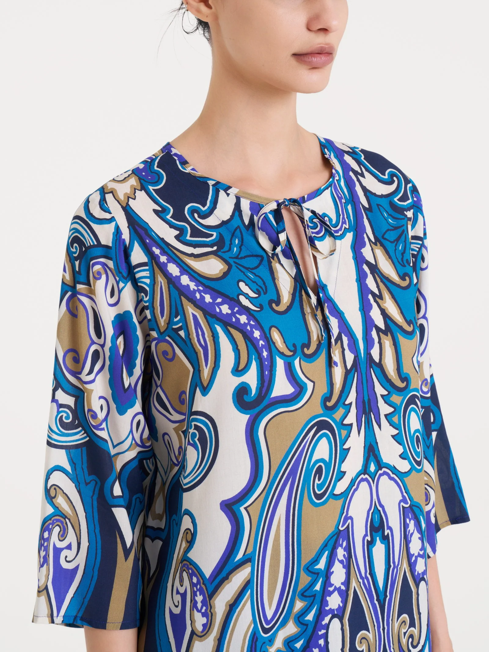 Blusa lunga con manica 3/4 in Ecoseta - Fant. Dazzling Blue - Image 3
