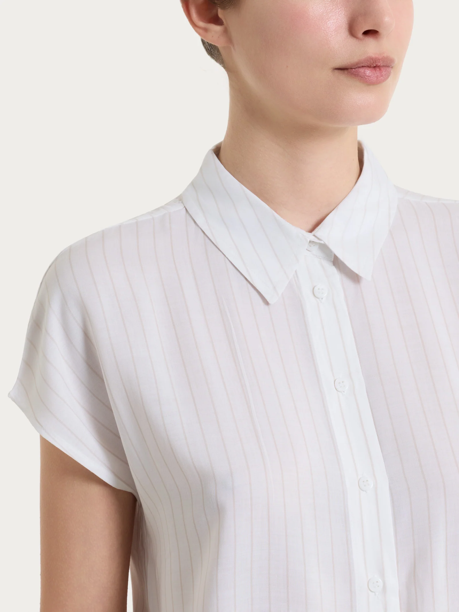Camicia a righe con manica corta in Ecoseta - Fant.Champignon - Image 3