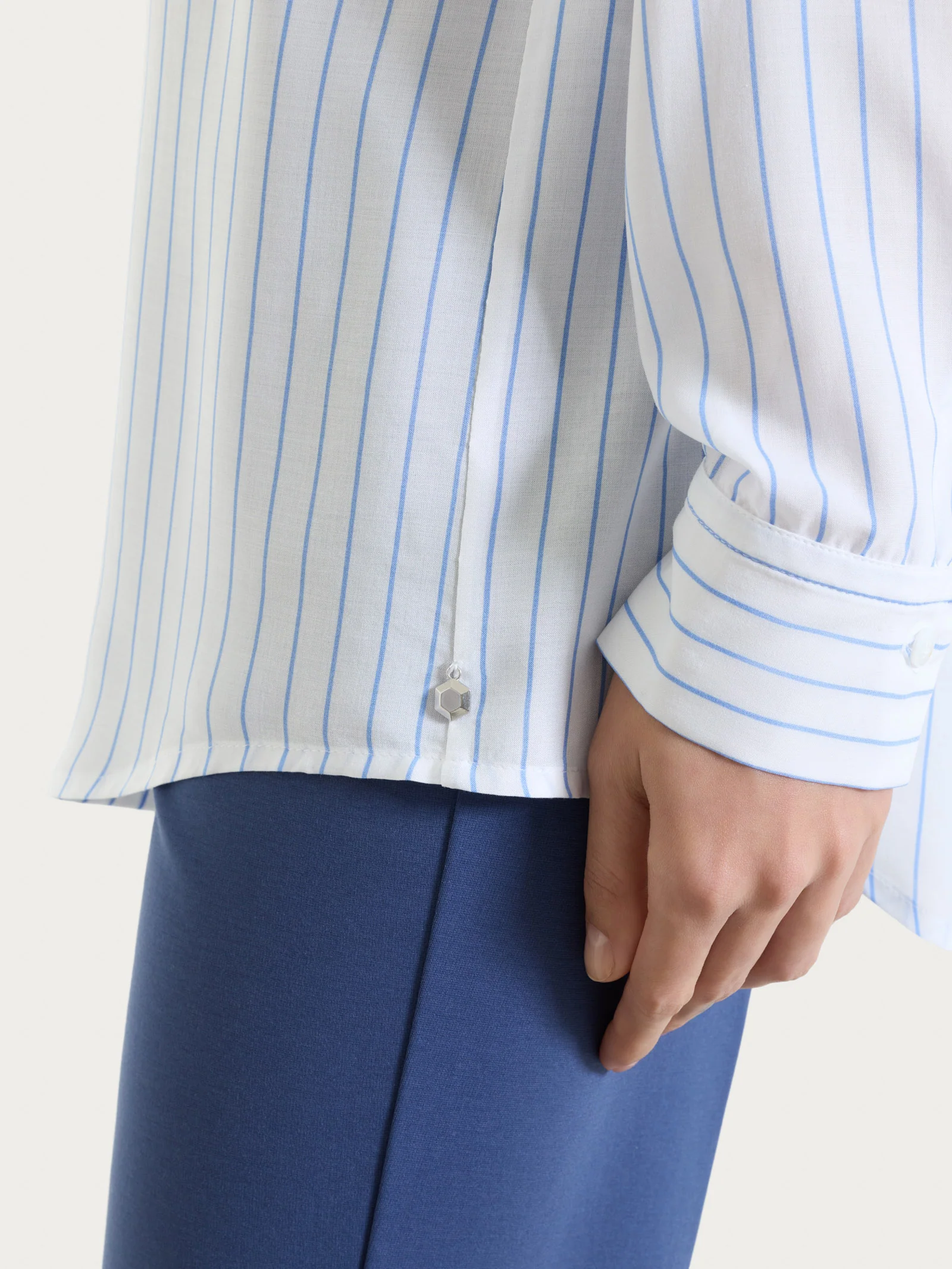 Camicia a righe in EcoSeta - Fant. Bel Air Blue - Image 3