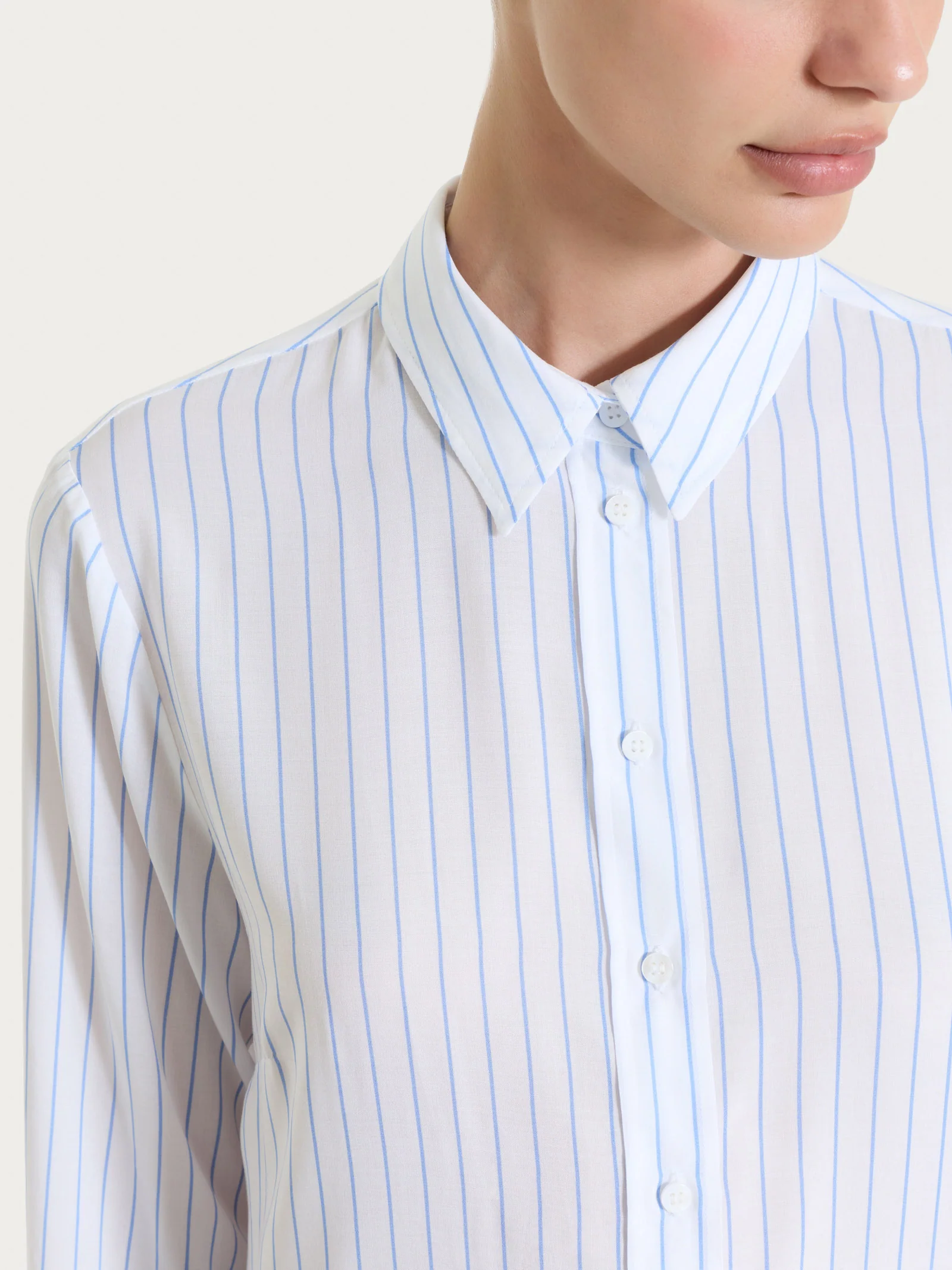 Camicia a righe in EcoSeta - Fant. Bel Air Blue - Image 4