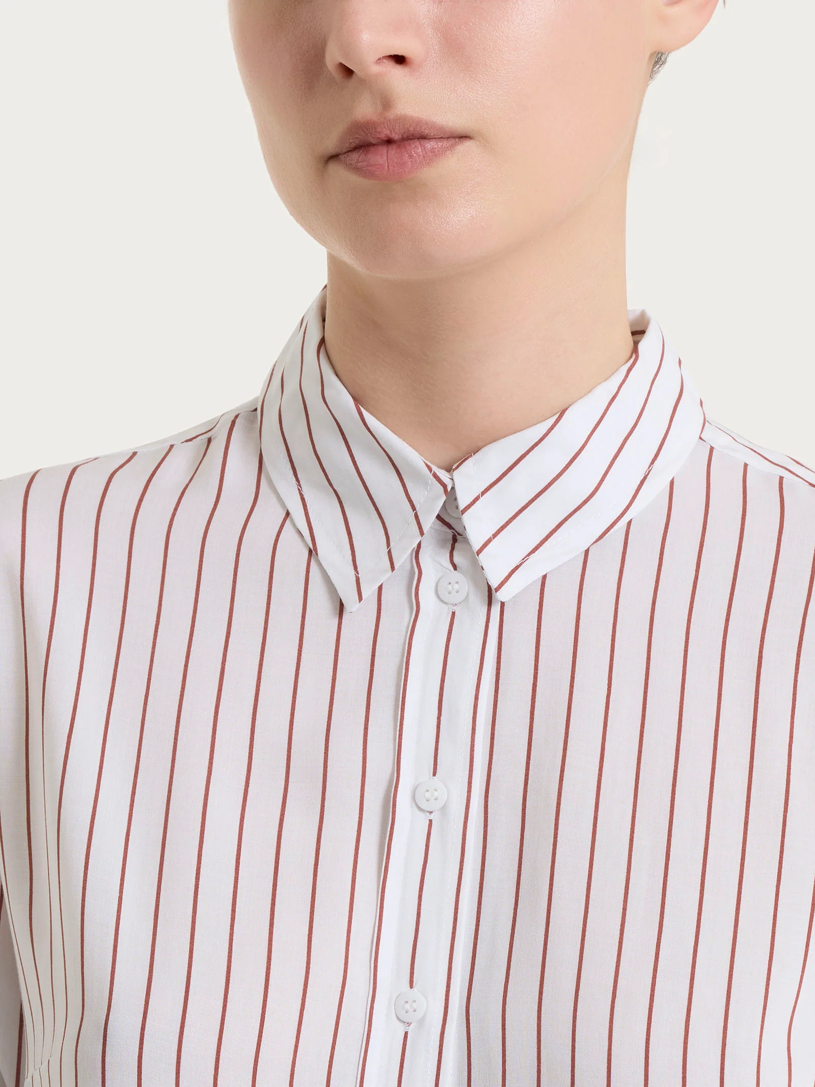 Camicia a righe in EcoSeta - Fant. Mahogany - Image 4