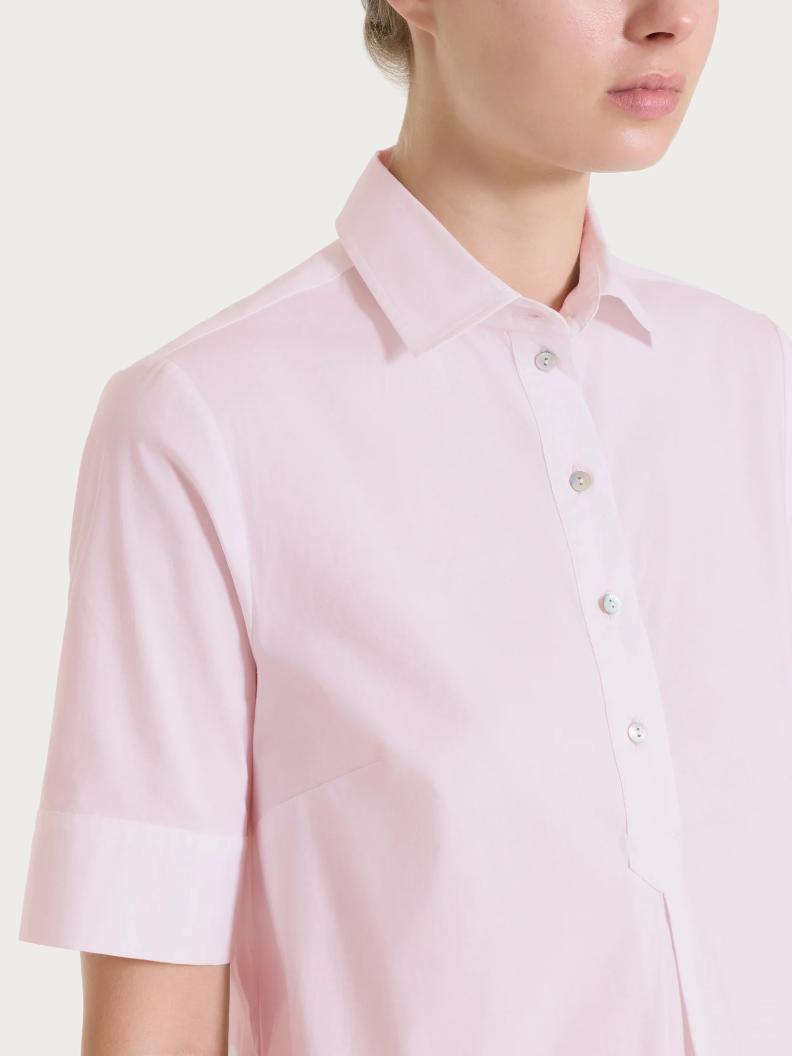 Camicia con collo a serafino in Poplin di cotone - Pale Lilac - Image 3