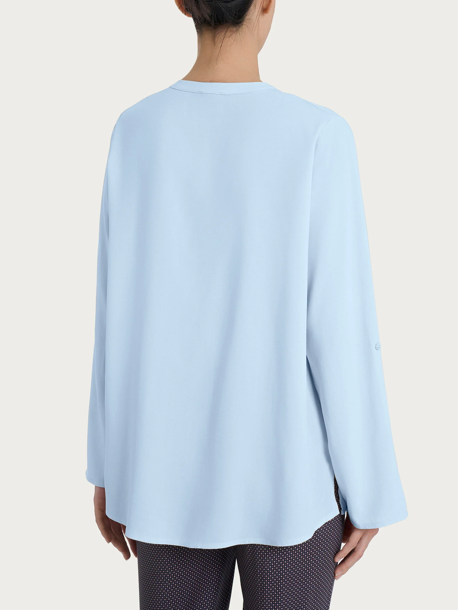 Camicia con collo alla coreana in EcoSeta - Skyway - Image 2