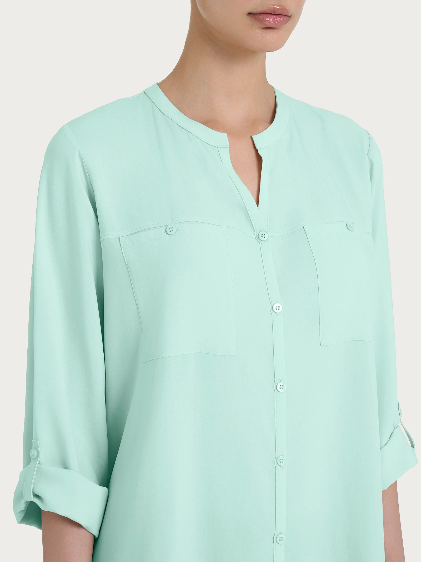 Camicia con collo alla coreana in EcoSeta - Bird's Egg Green - Image 3