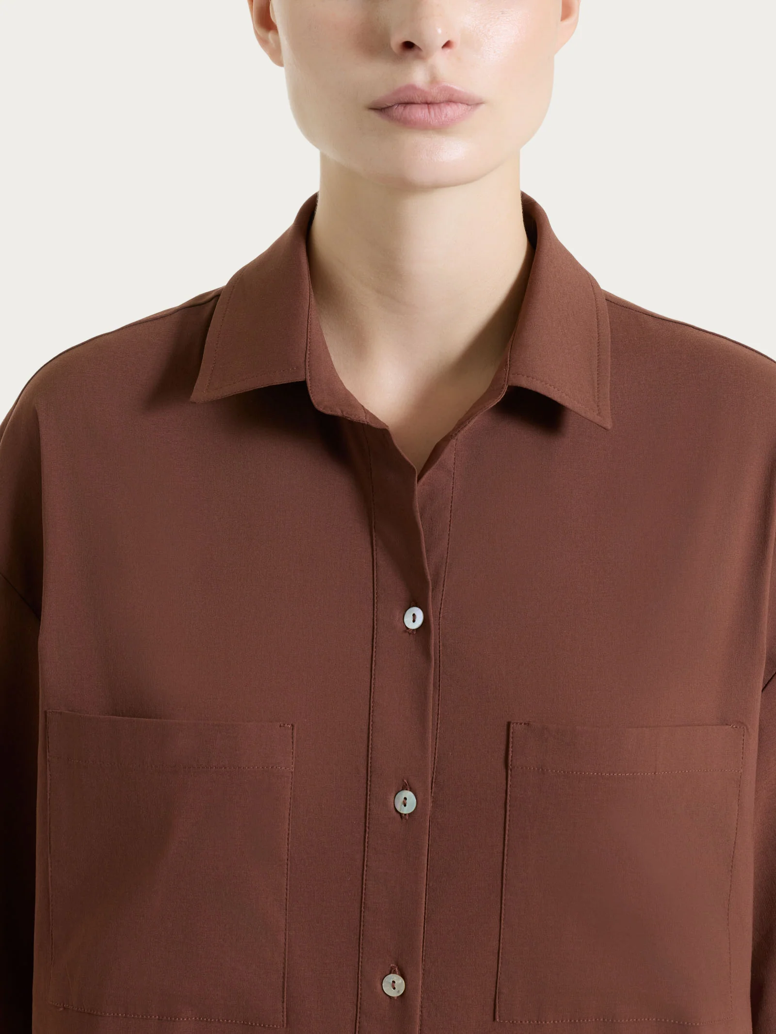 Camicia con manica corta in Super Fresh - Cappuccino - Image 4