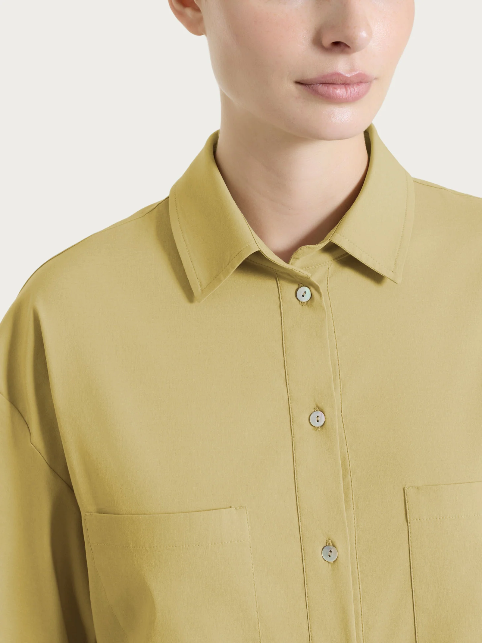 Camicia con manica corta in Super Fresh - Khaki - Image 4