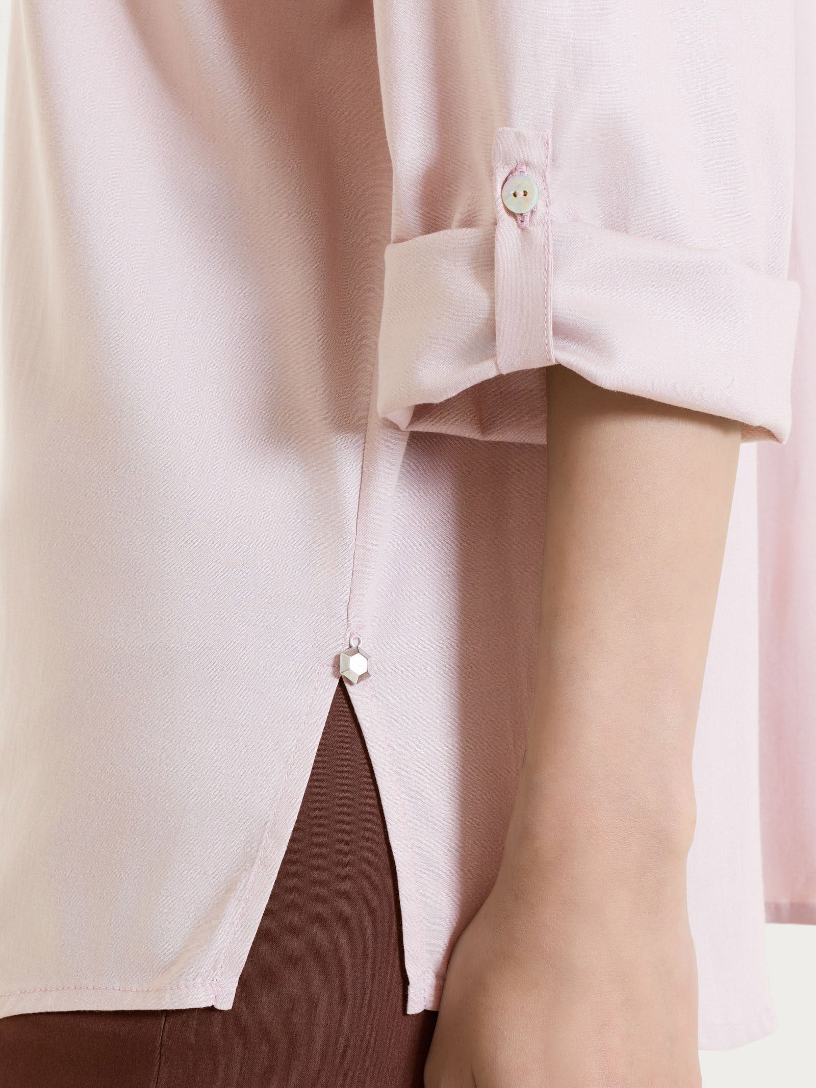 Camicia con manica risvoltabile in Voile Stretch - Cameo Rose - Image 3