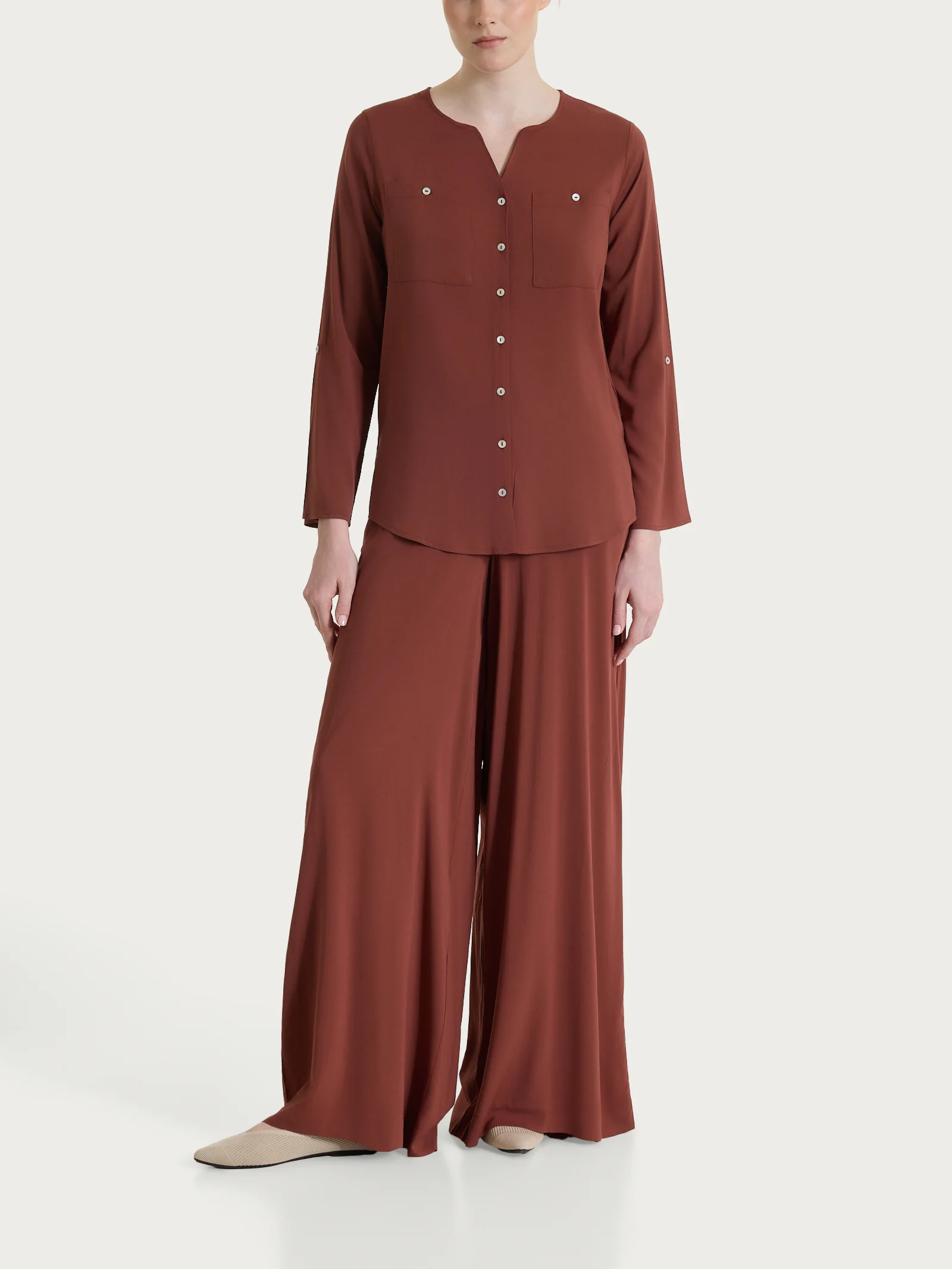 Camicia con manica risvoltabile in Voile Stretch - Mahogany - Image 8