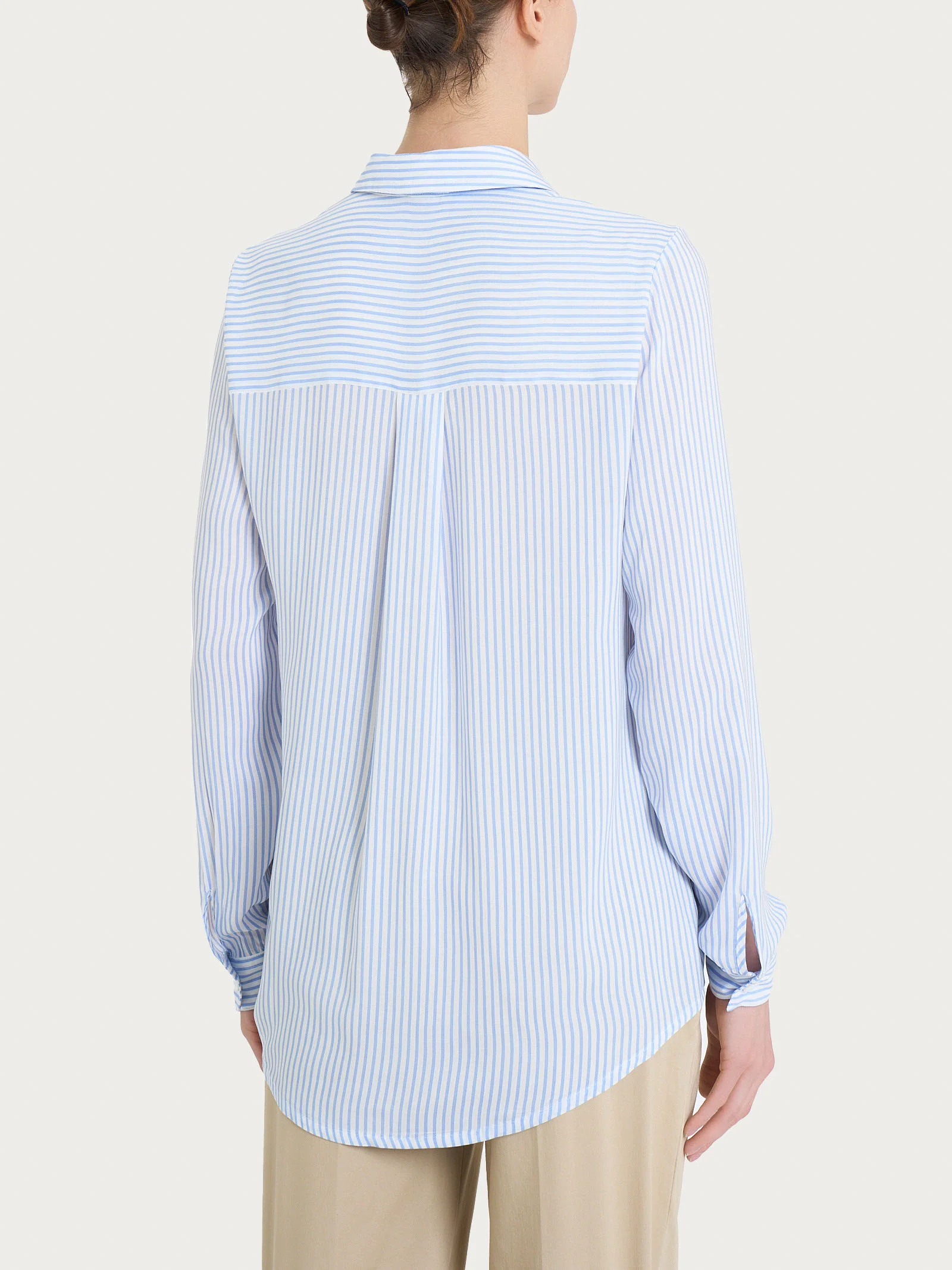 Camicia con stripes e manica lunga in Ecoseta - Fant. Lavender Lustre - Image 2