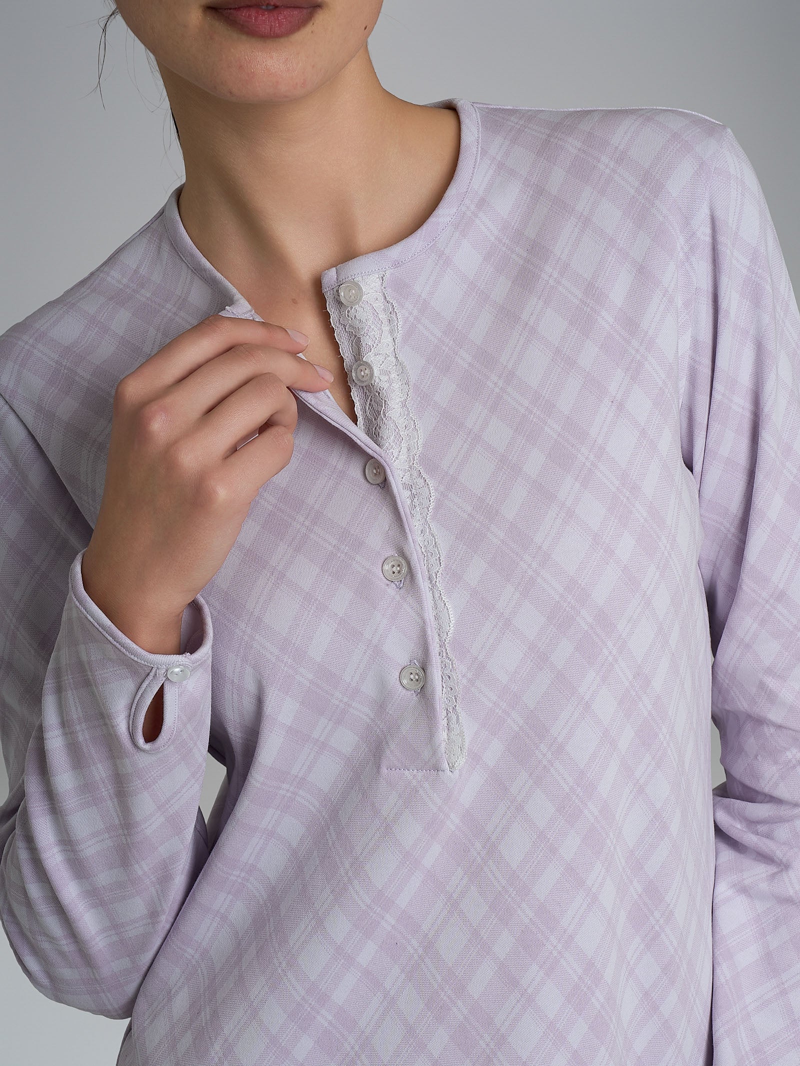 Camicia da notte con pizzo in Interlock di cotone 56-60 - Fant. Lavender Blue - Image 3